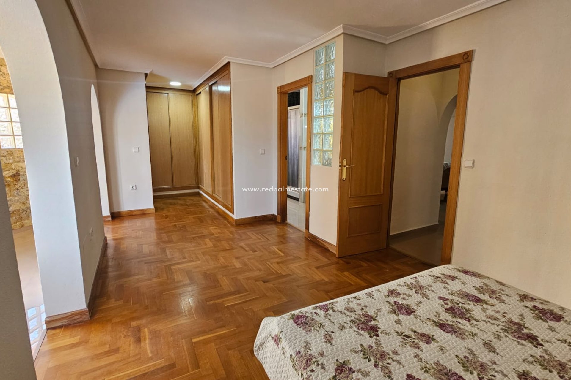 Resale - Villa -
Los Alczares - Los Alcazares
