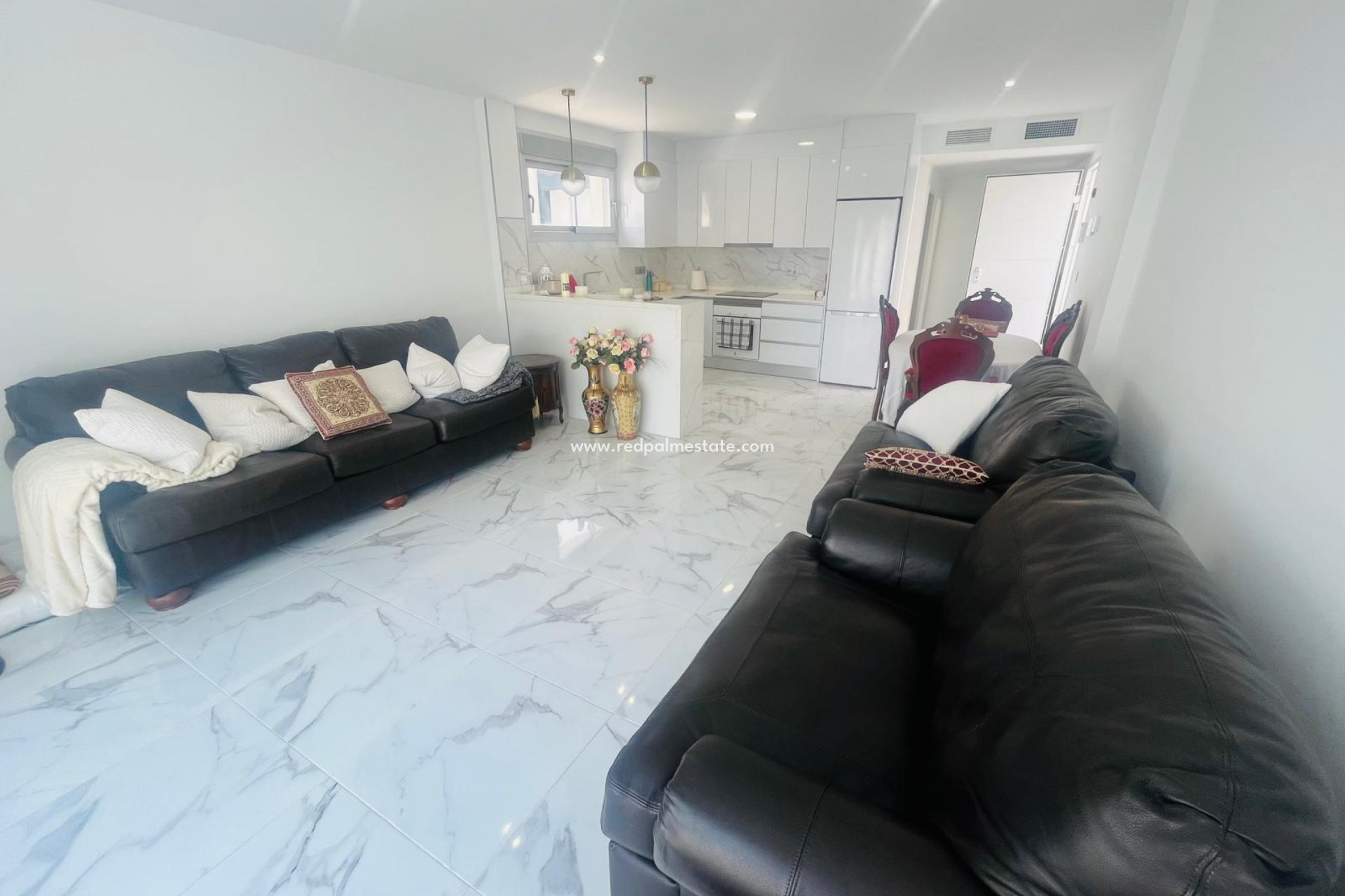 Resale - Villa -
Los Alczares - Los Alcazares