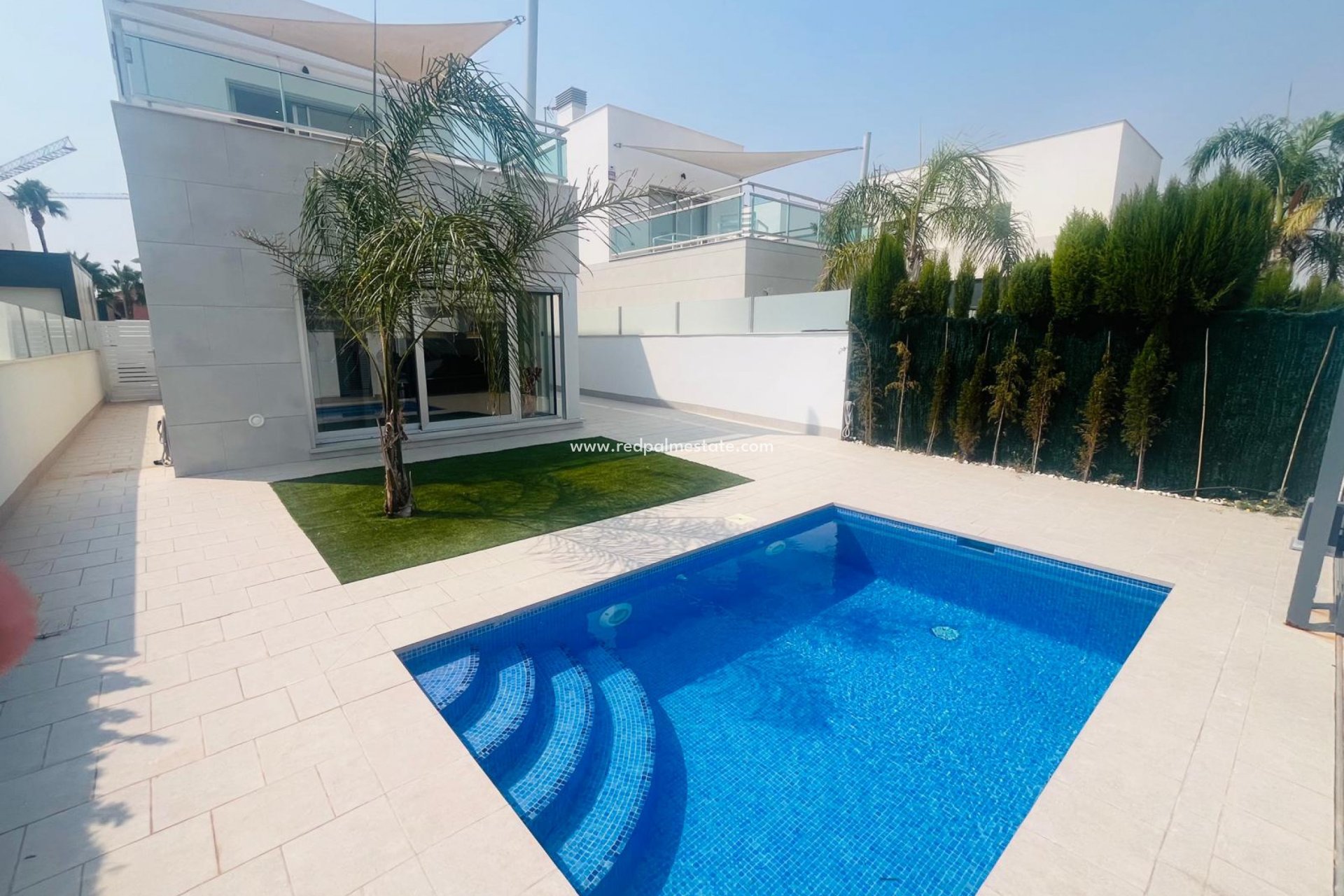 Resale - Villa -
Los Alczares - Los Alcazares
