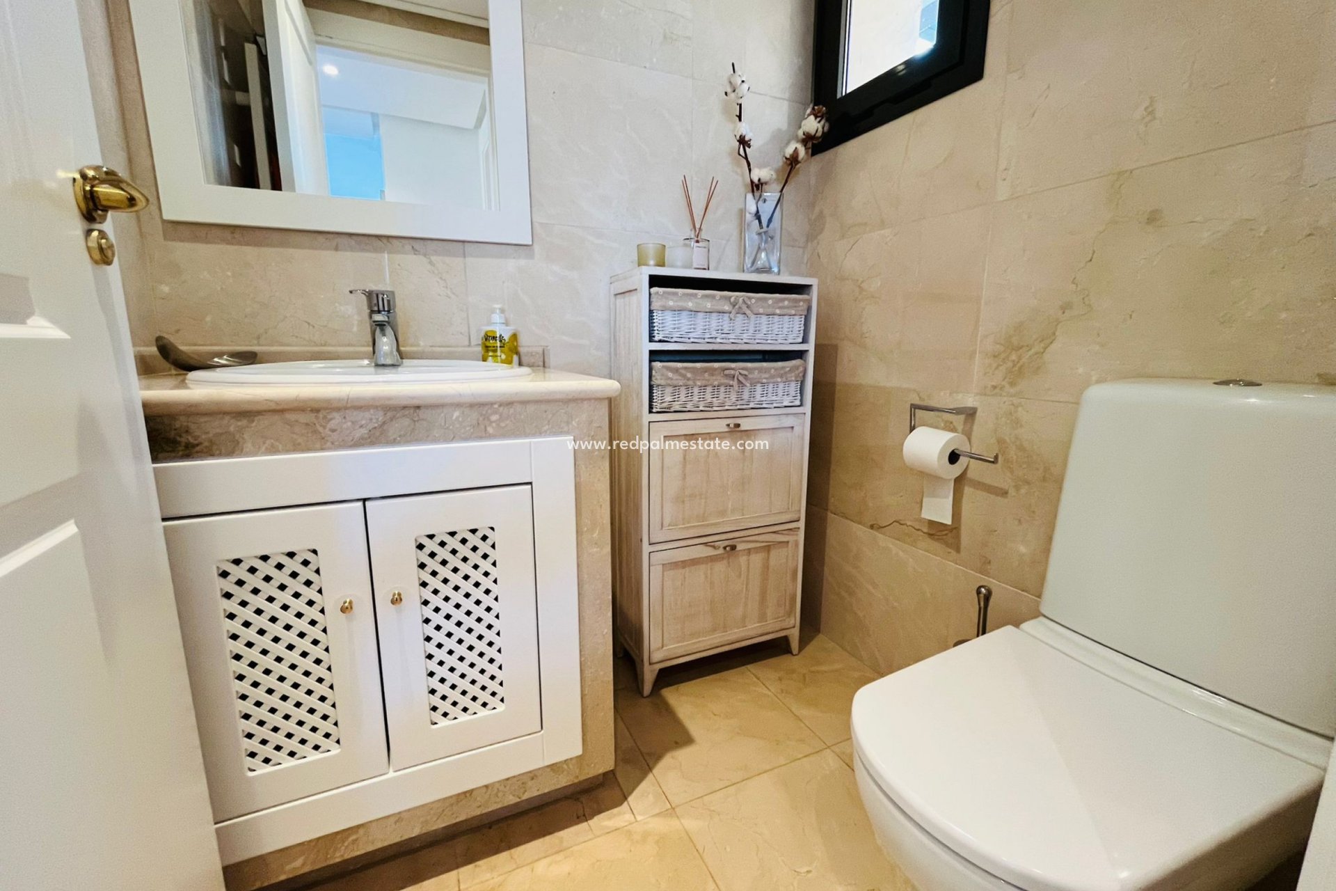 Resale - Villa -
Los Alczares - Los Alcazares