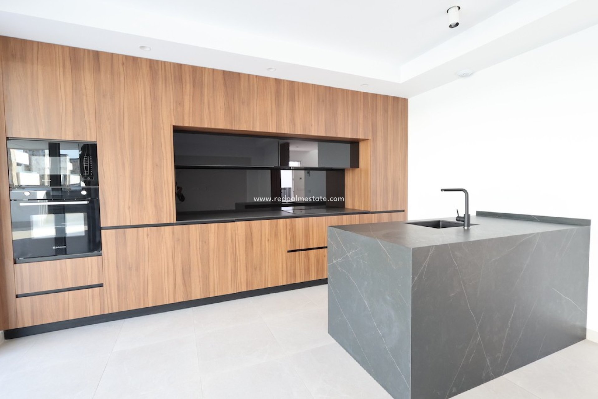 Resale - Villa -
Los Alczares - Los Alcazares