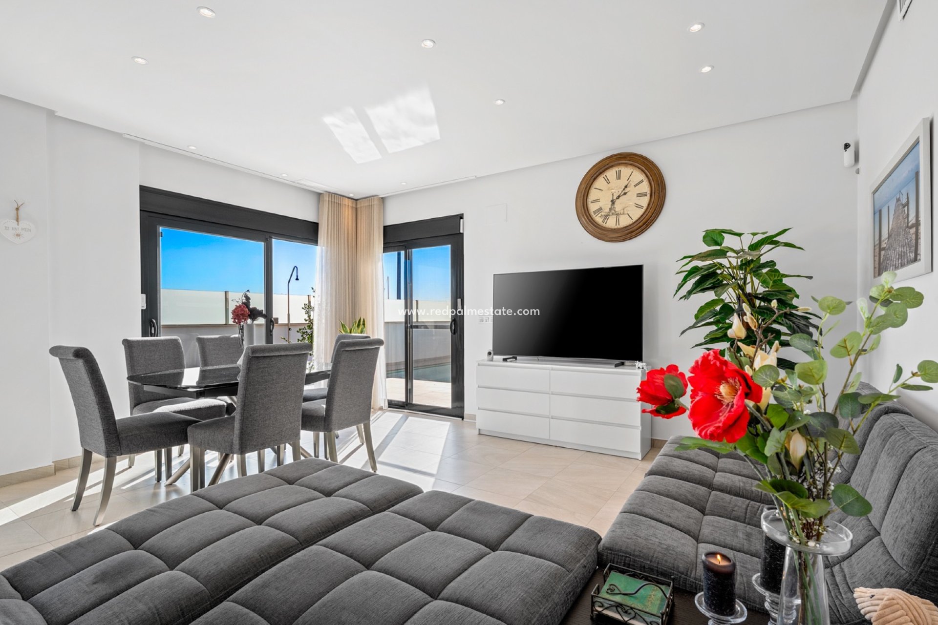 Resale - Villa -
Los Alczares - Los Alcazares