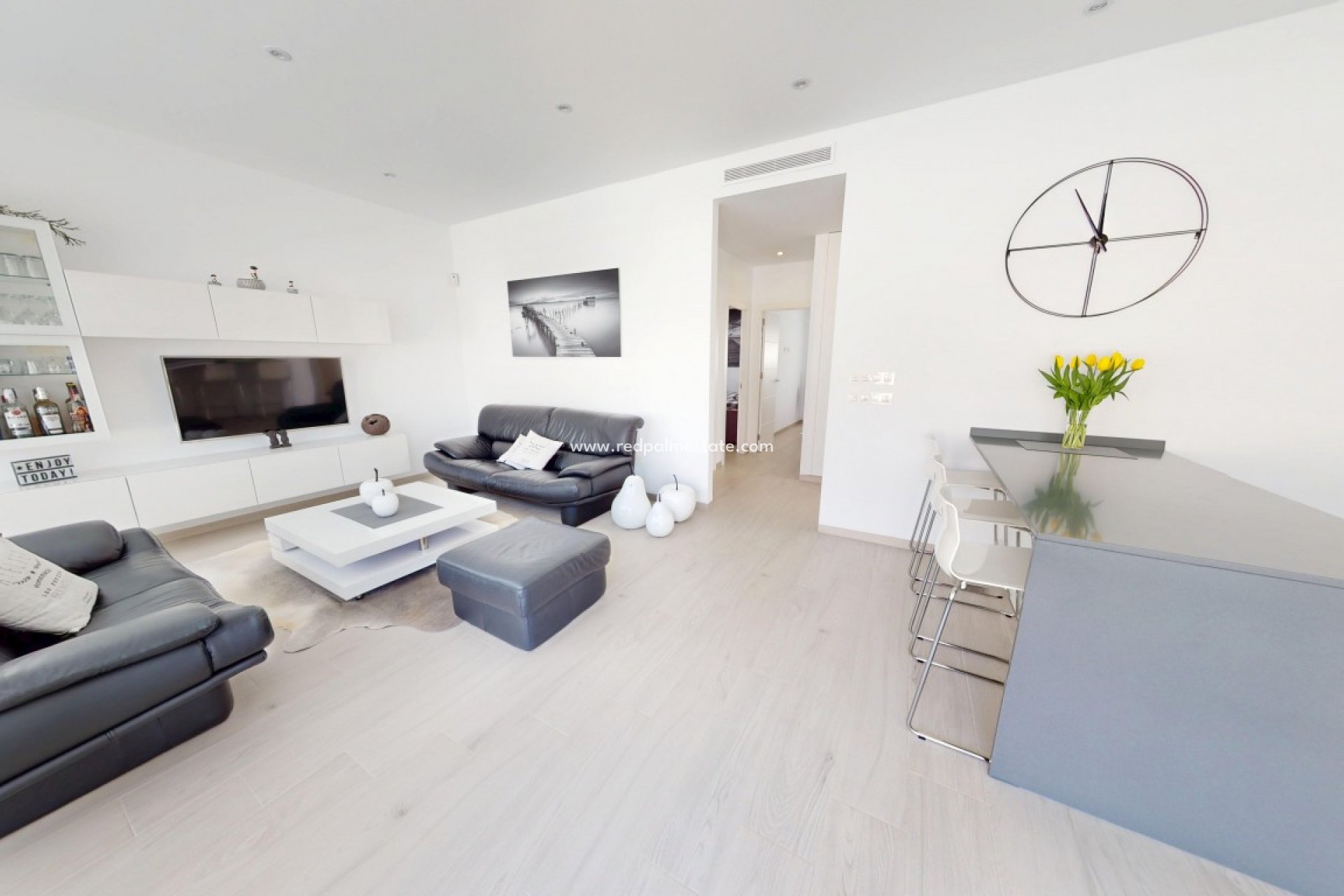 Resale - Villa -
Los Alczares - Los Alcazares