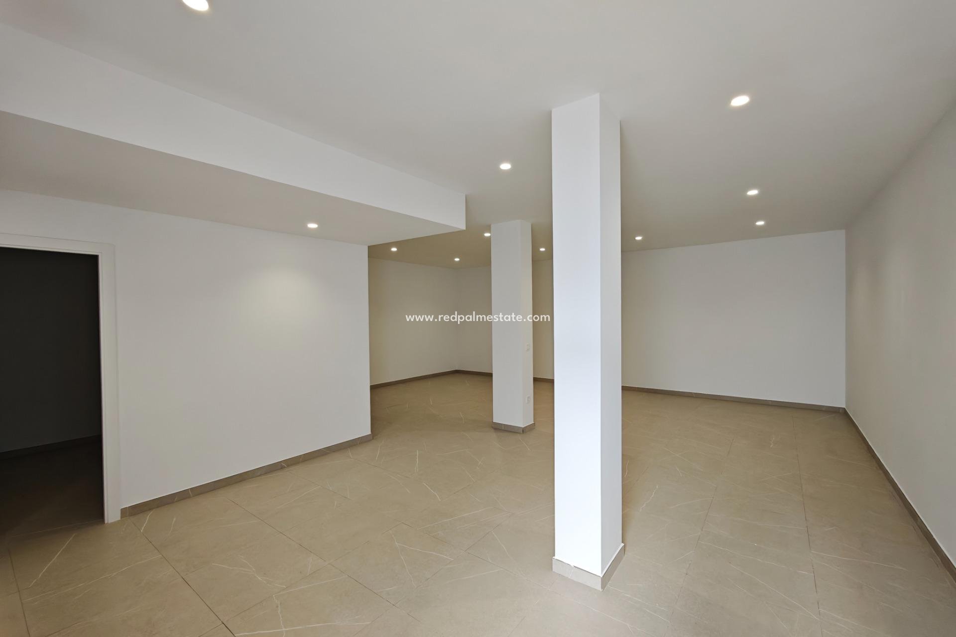 Resale - Villa -
Los Alczares - Santa Rosalia