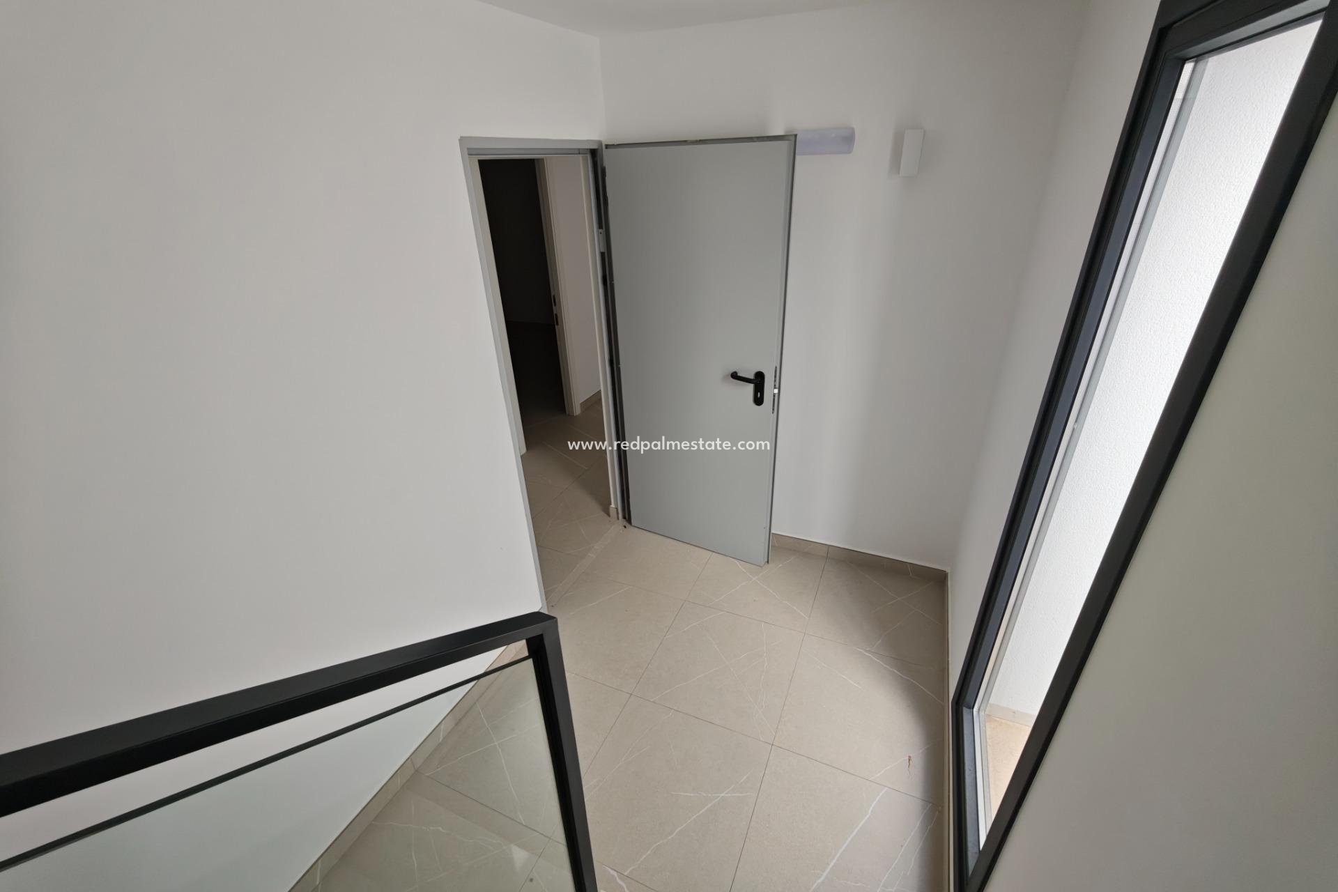 Resale - Villa -
Los Alczares - Santa Rosalia