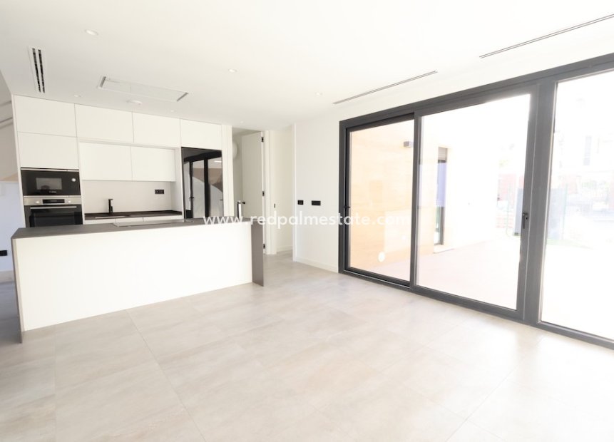 Resale - Villa -
Los Alczares - Santa Rosalia