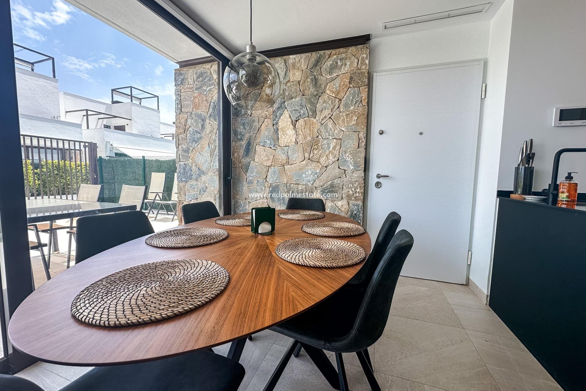 Resale - Villa -
Los Alczares - Santa Rosalia