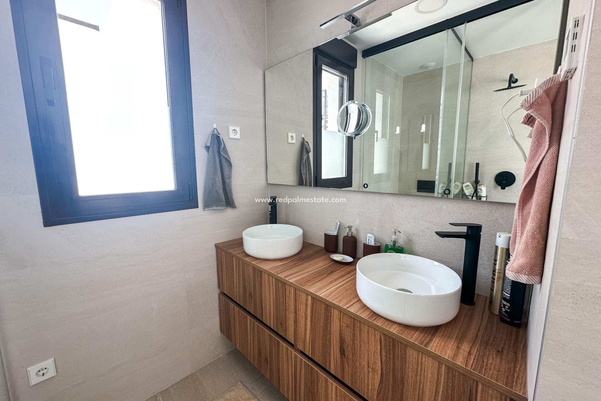 Resale - Villa -
Los Alczares - Santa Rosalia