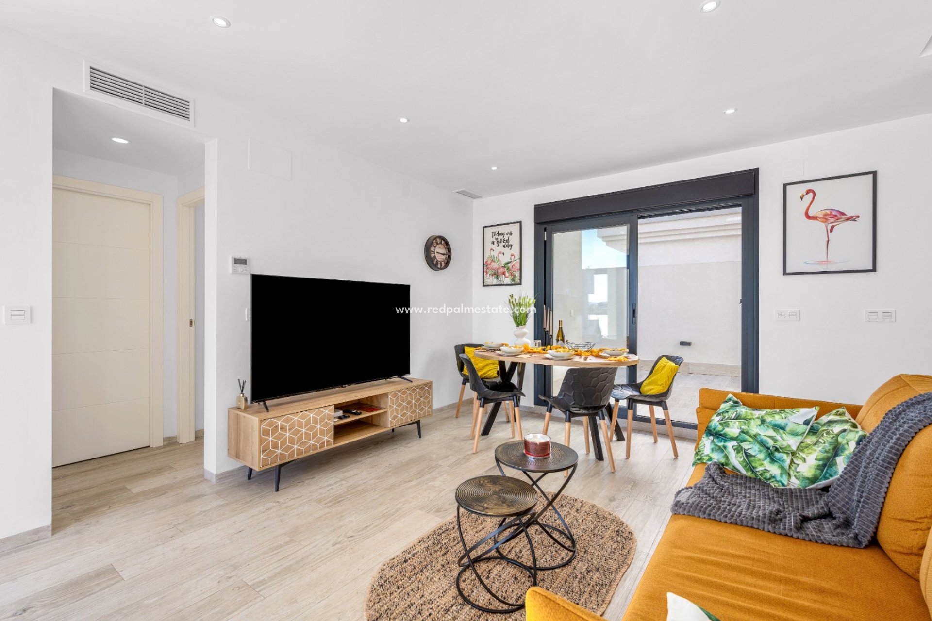 Resale - Villa -
Los Alczares - Serena Golf