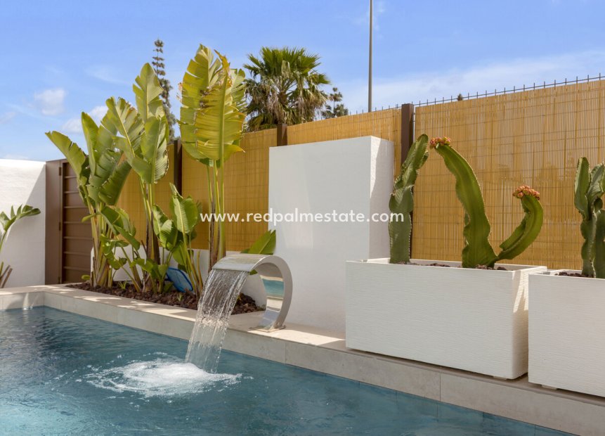 Resale - Villa -
Los Alczares - Torre del Rame