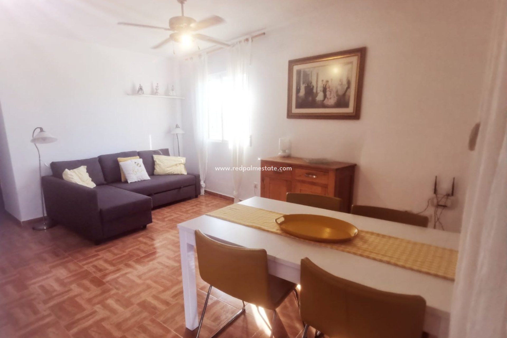 Resale - Villa -
Los Alczares - Town