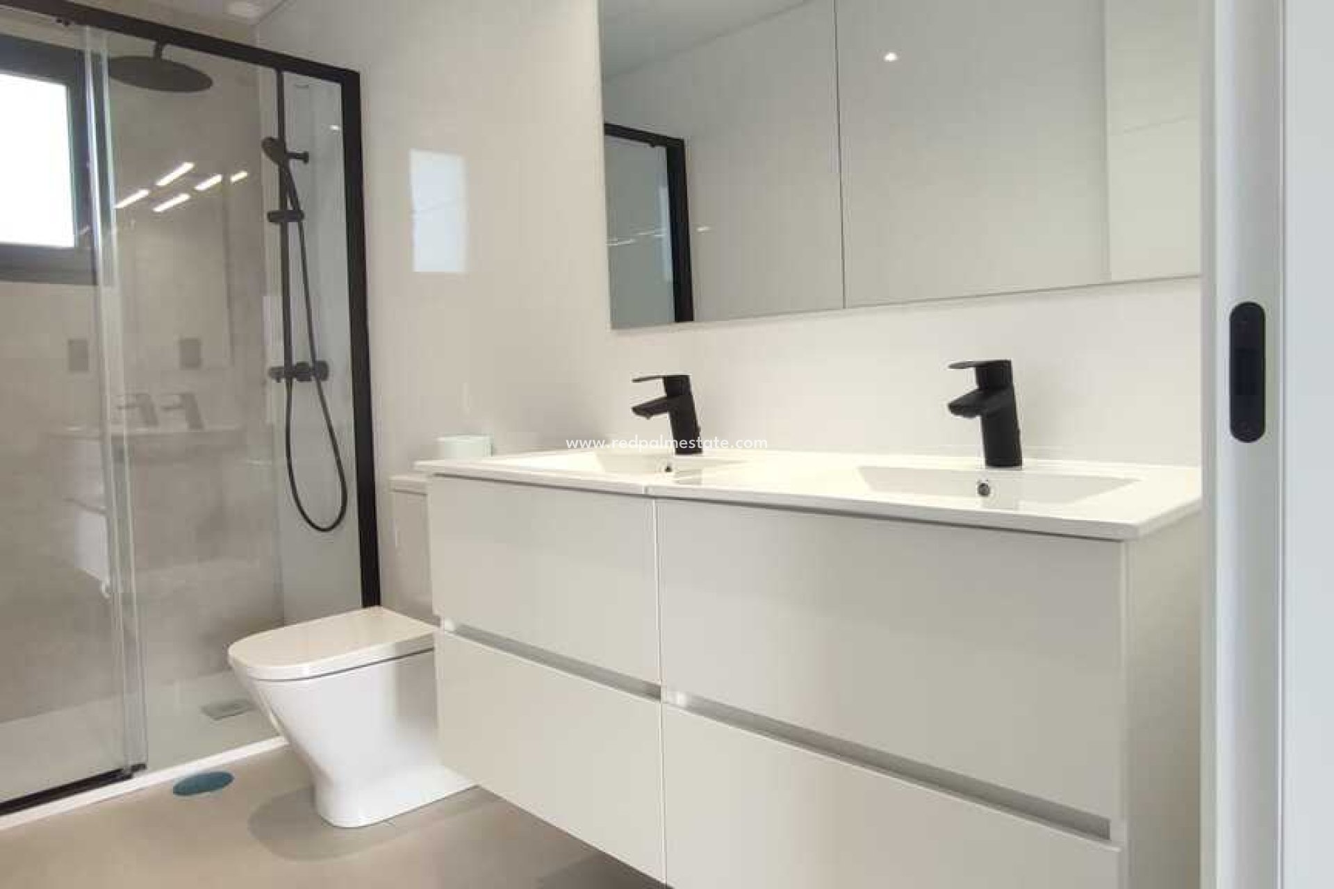 Resale - Villa -
Los Belones - Inland