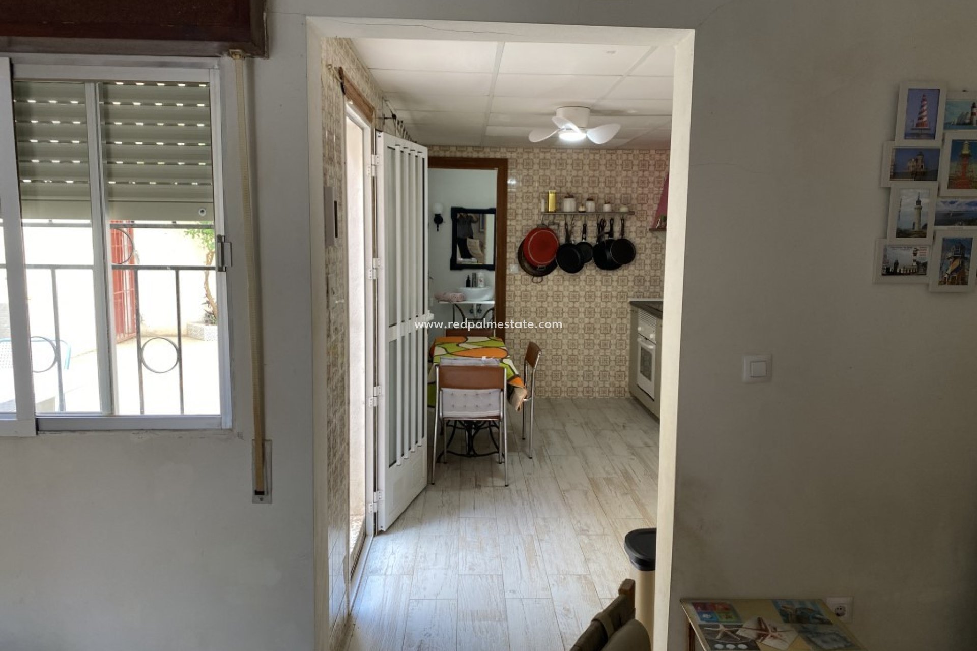 Resale - Villa -
Los Nietos