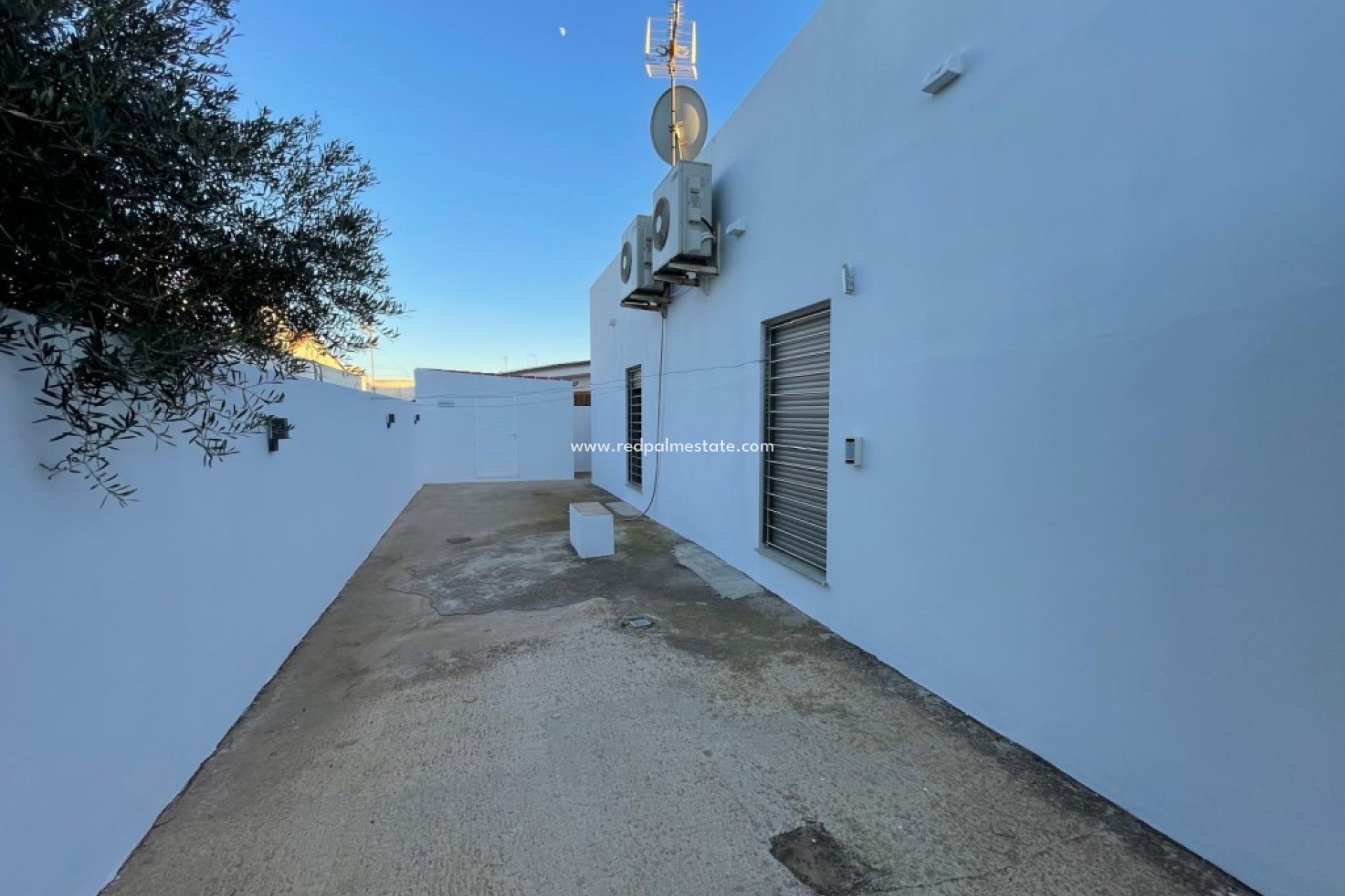 Resale - Villa -
Mar de Cristal - Mar de cristal