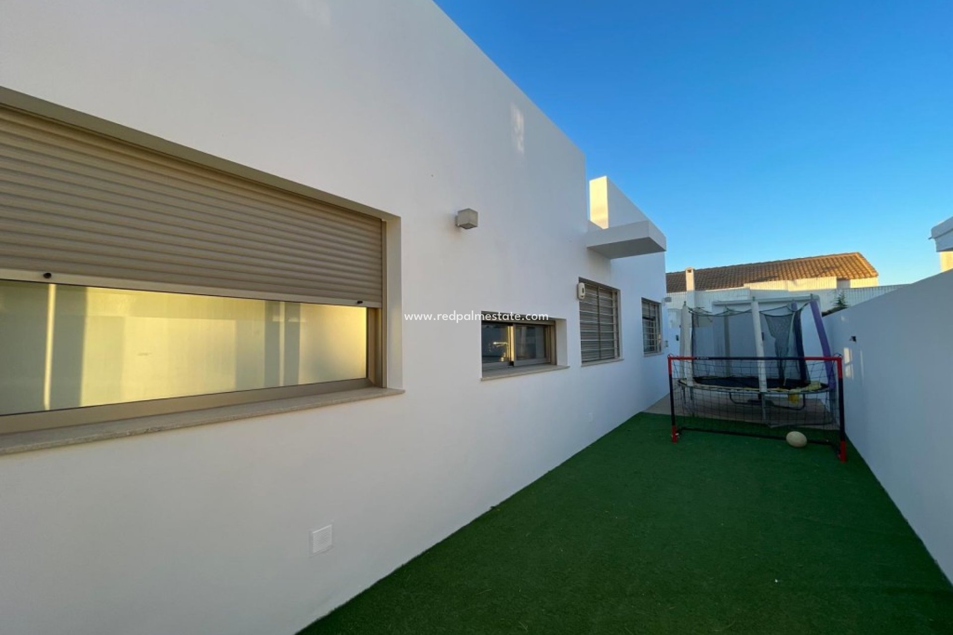Resale - Villa -
Mar de Cristal - Mar de cristal