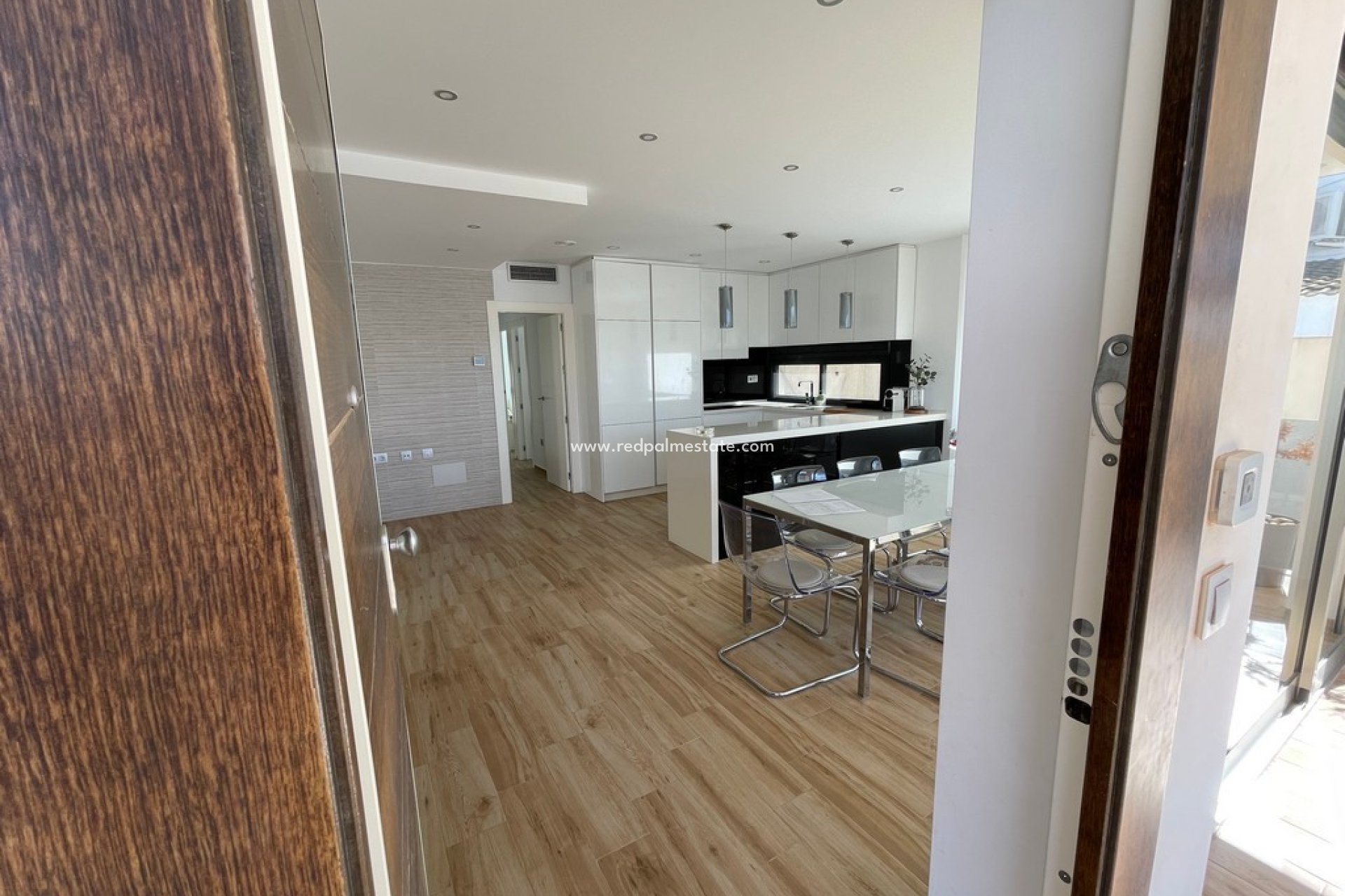 Resale - Villa -
Mar de Cristal - Mar de cristal