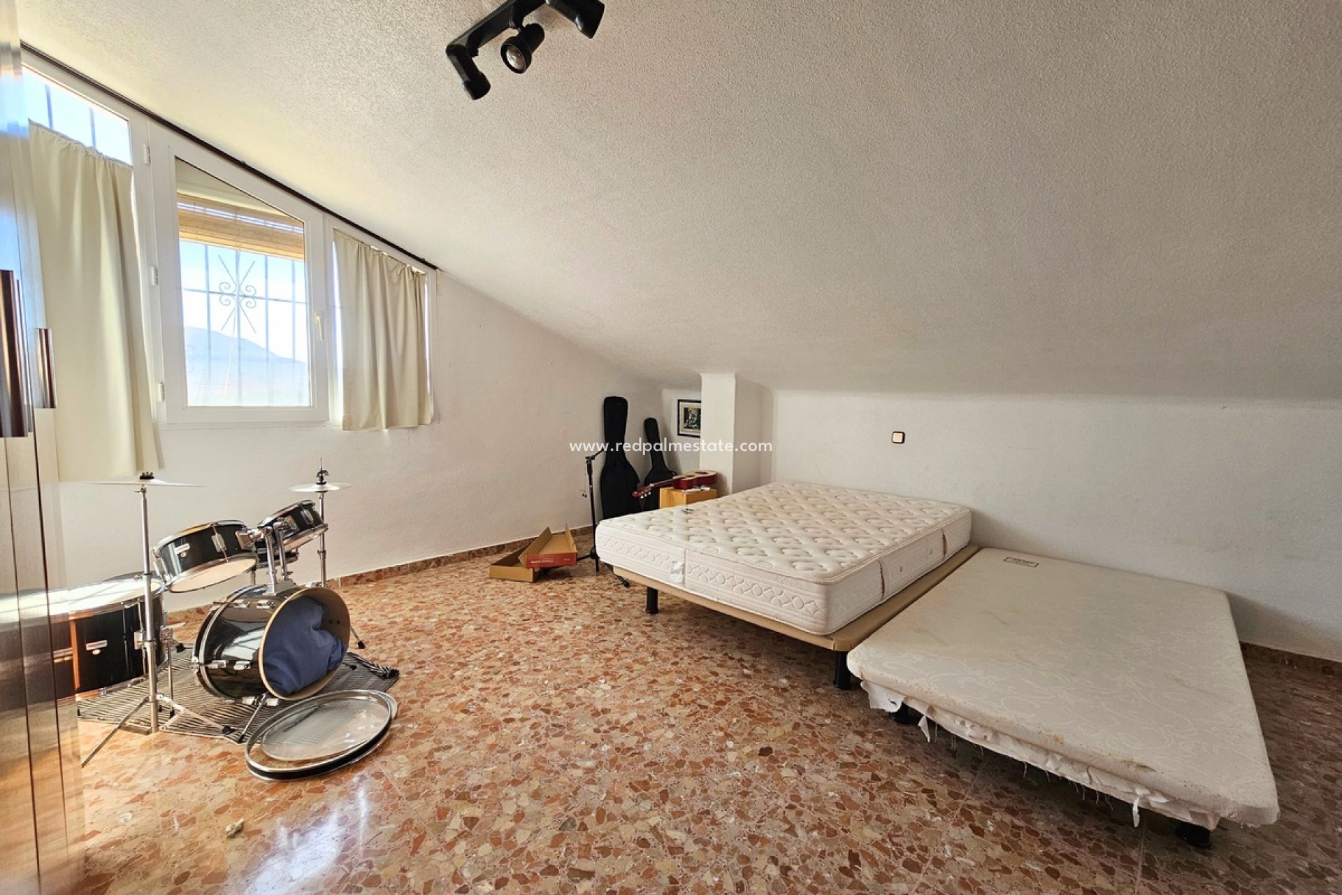 Resale - Villa -
Mar de Cristal - Mar de cristal