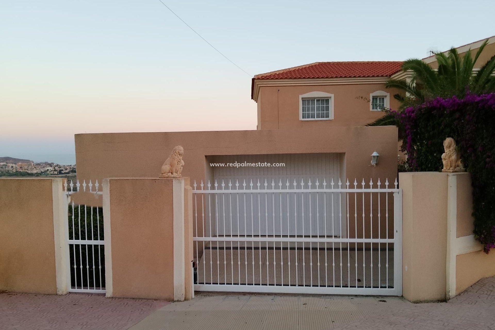 Resale - Villa -
Mazarron - Bolnuevo