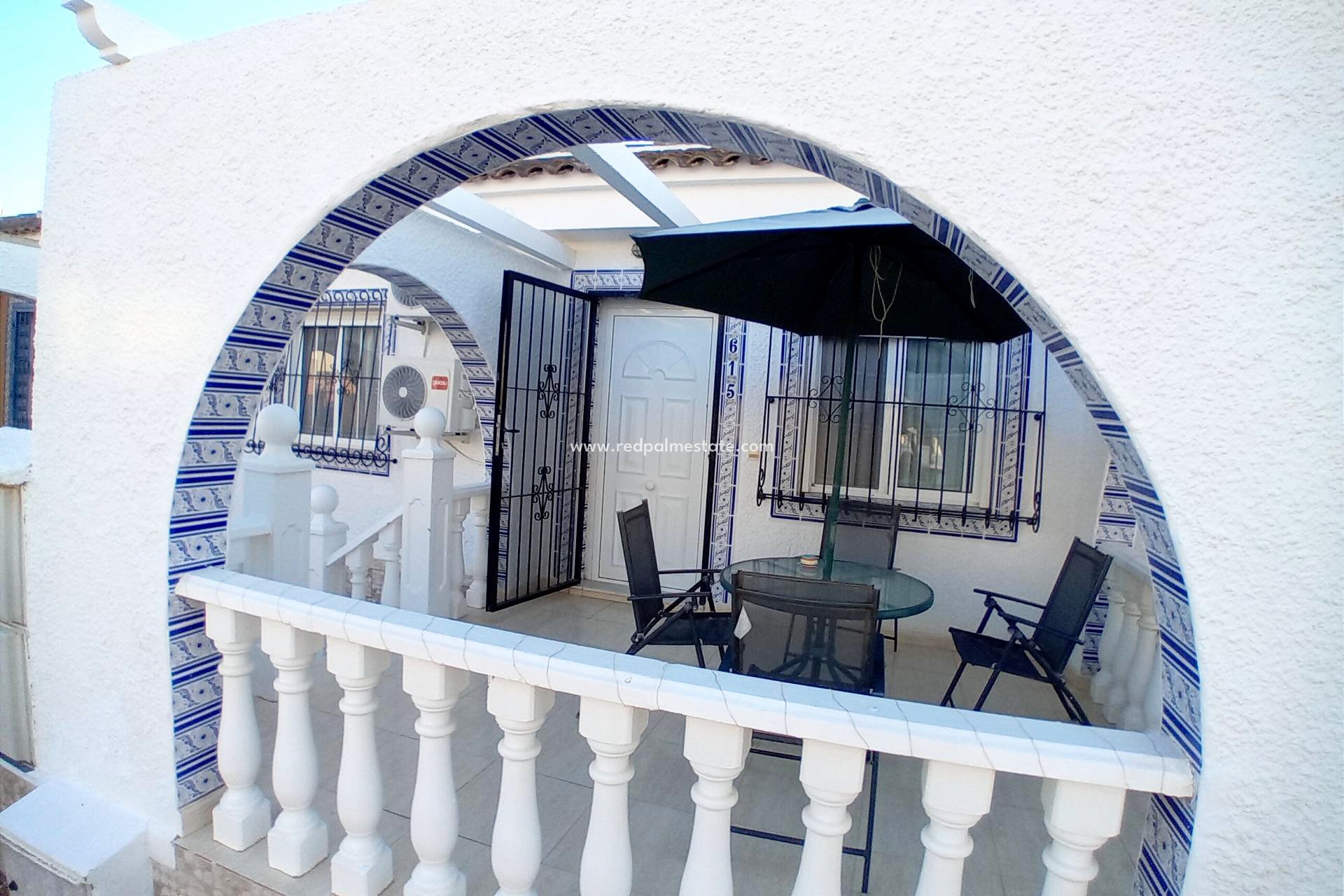 Resale - Villa -
Mazarron - Camposol
