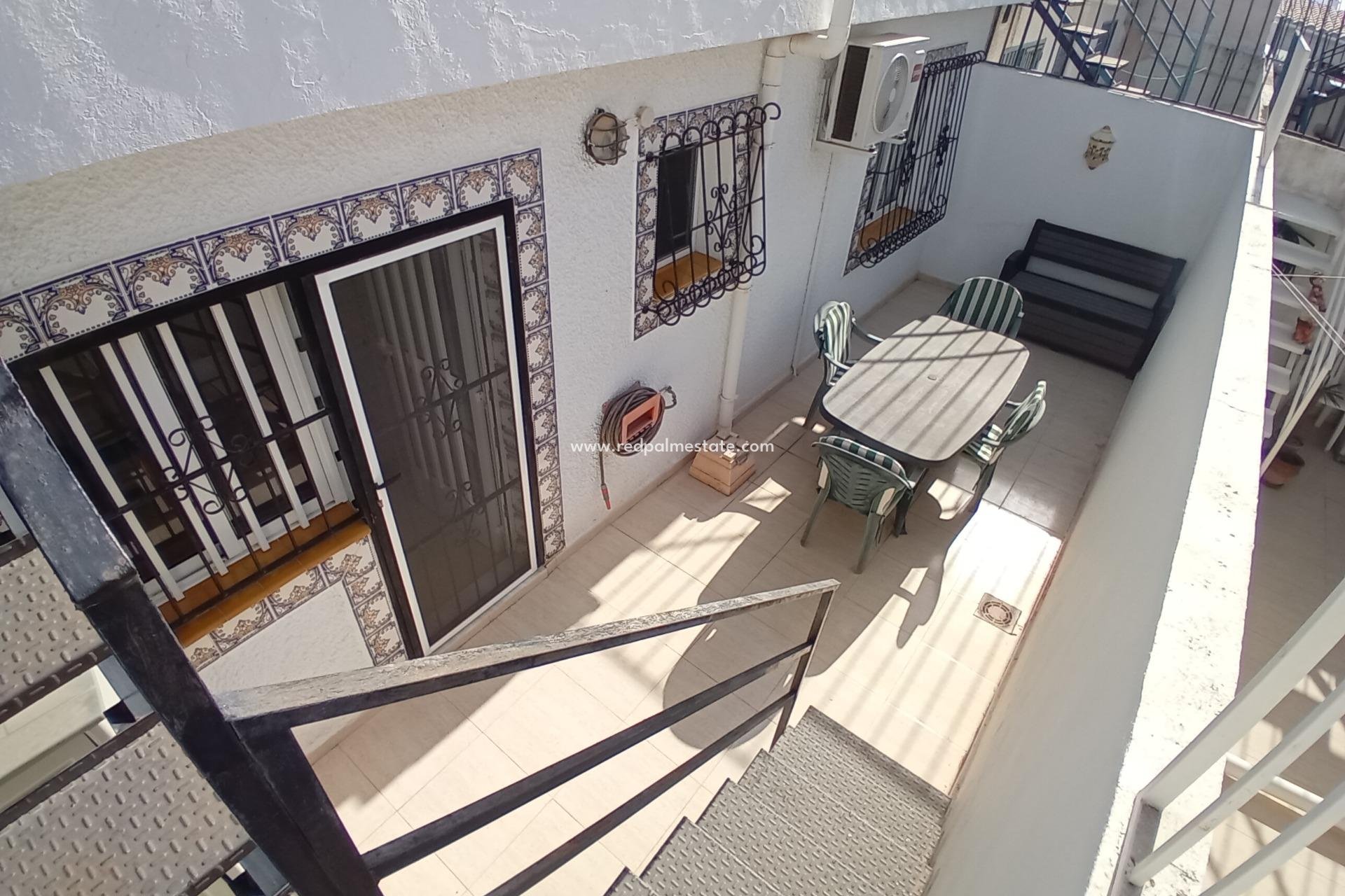 Resale - Villa -
Mazarron - Camposol