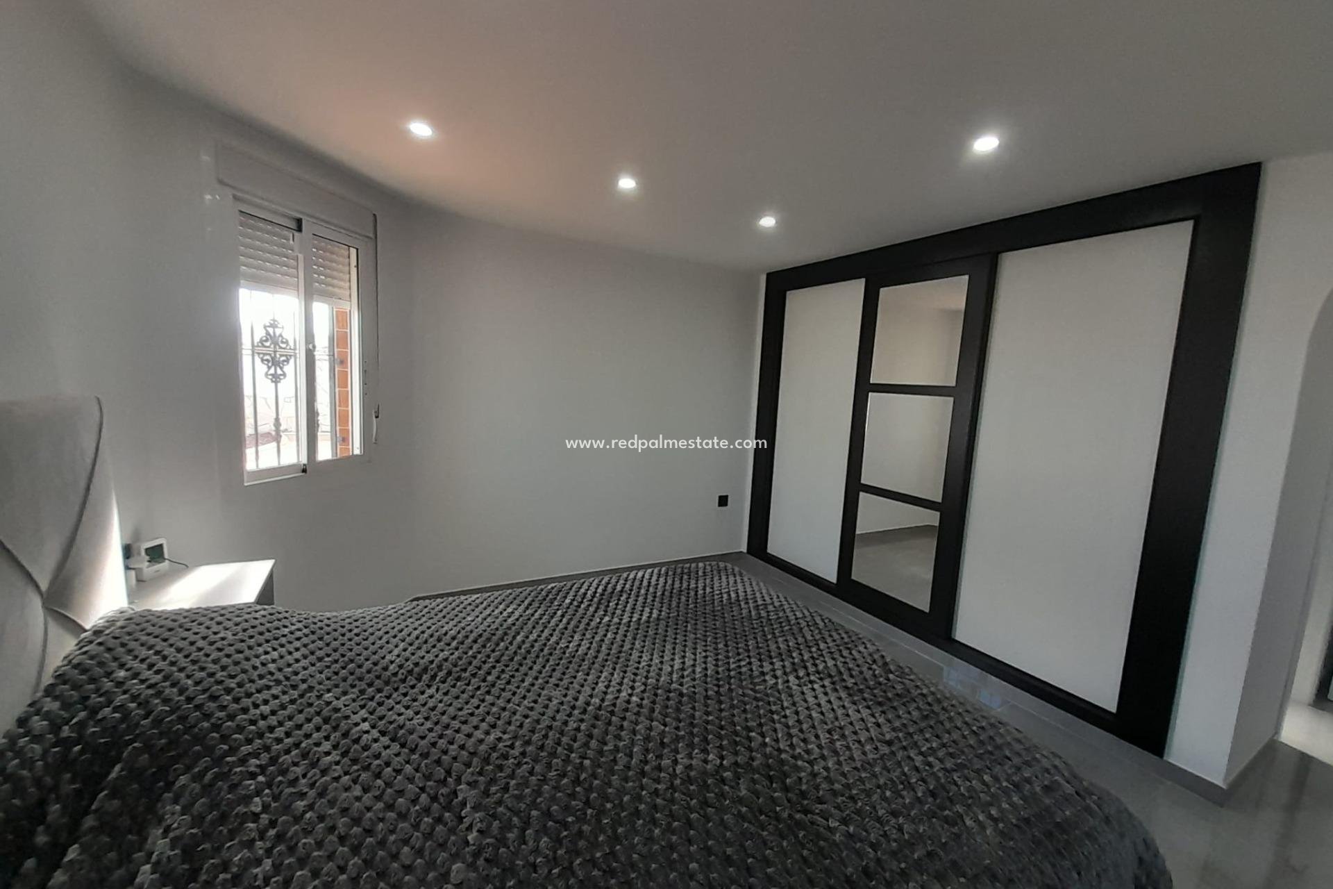 Resale - Villa -
Mazarron - Camposol