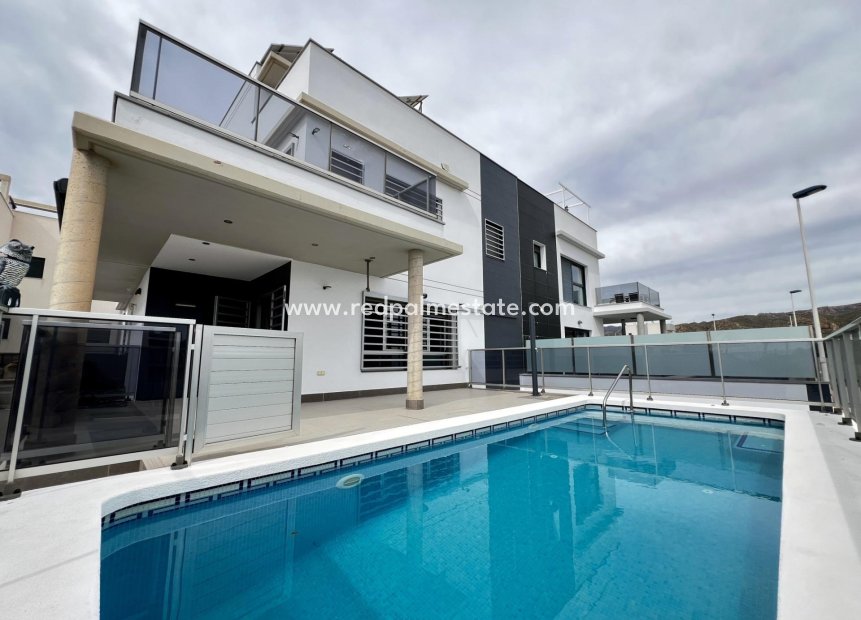 Resale - Villa -
Mazarron - El Alamillo