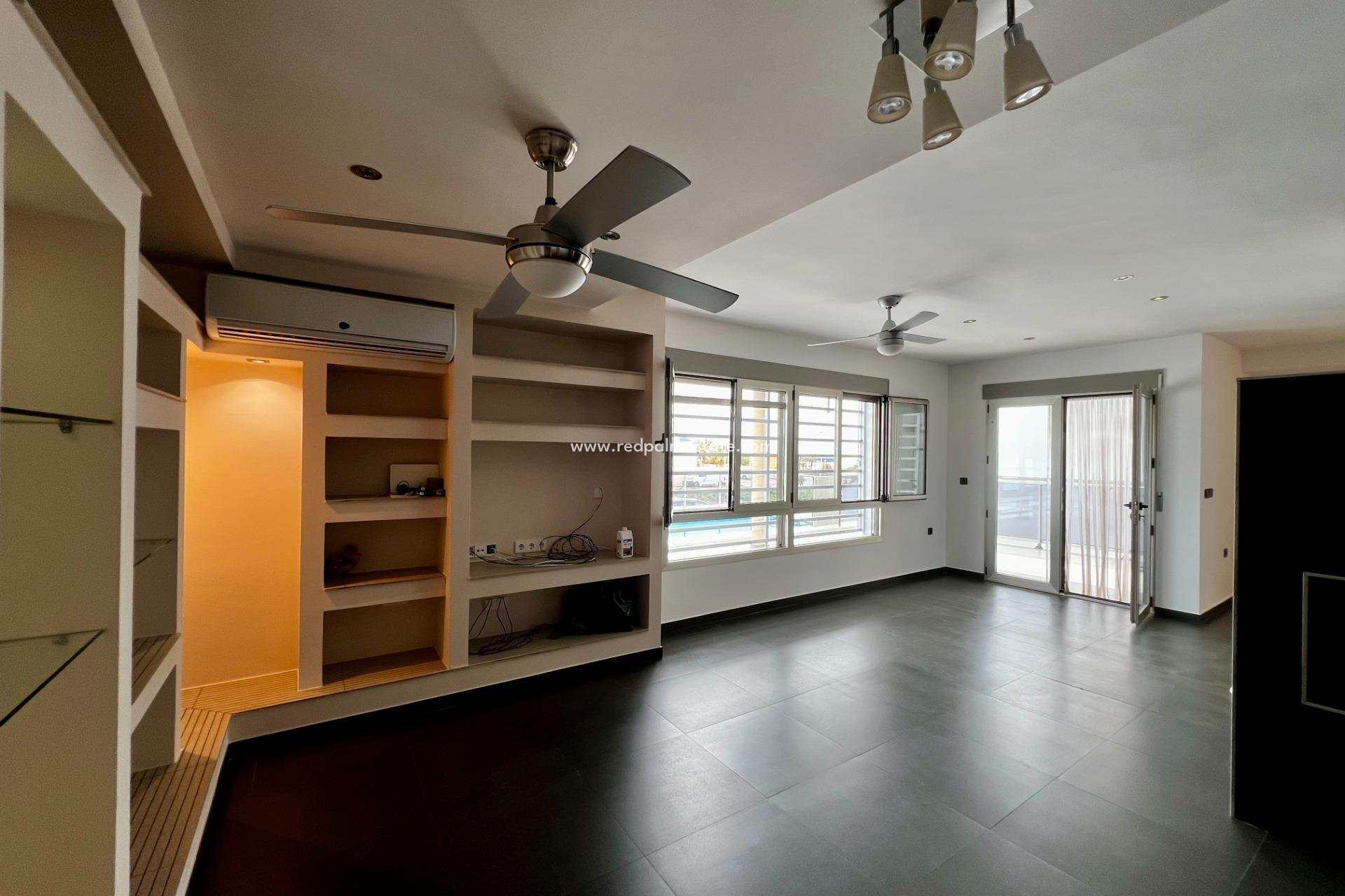 Resale - Villa -
Mazarron - El Alamillo