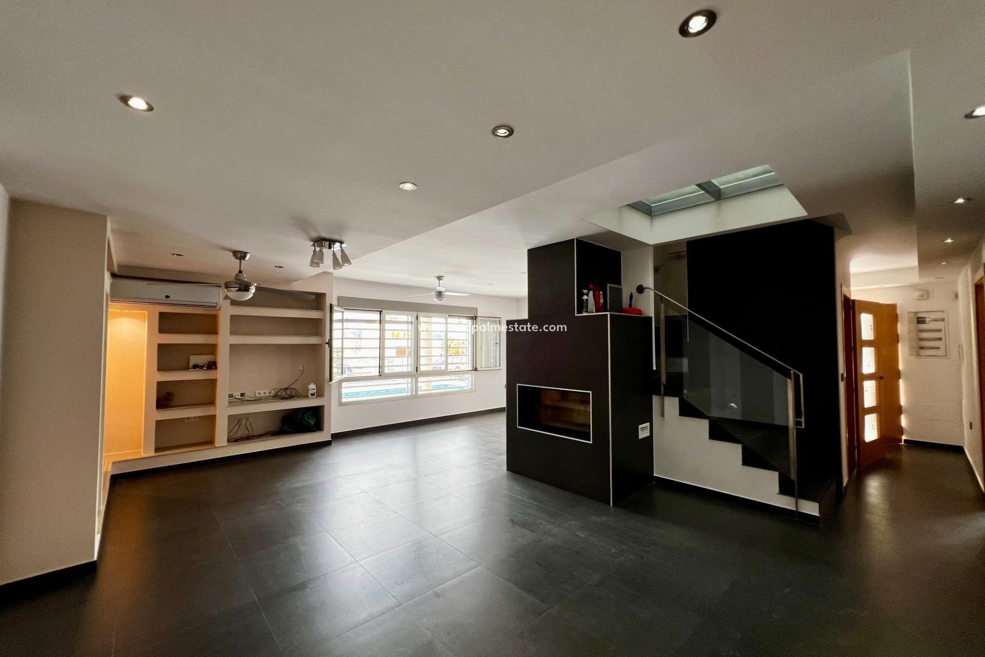 Resale - Villa -
Mazarron - El Alamillo