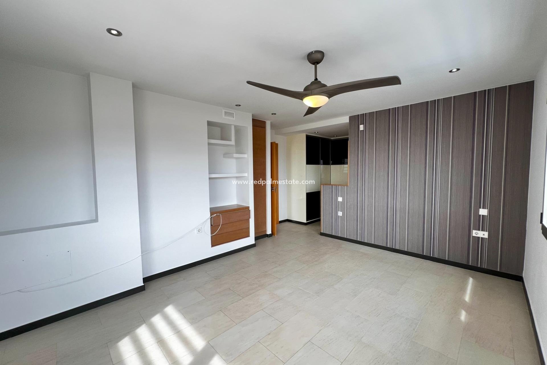 Resale - Villa -
Mazarron - El Alamillo