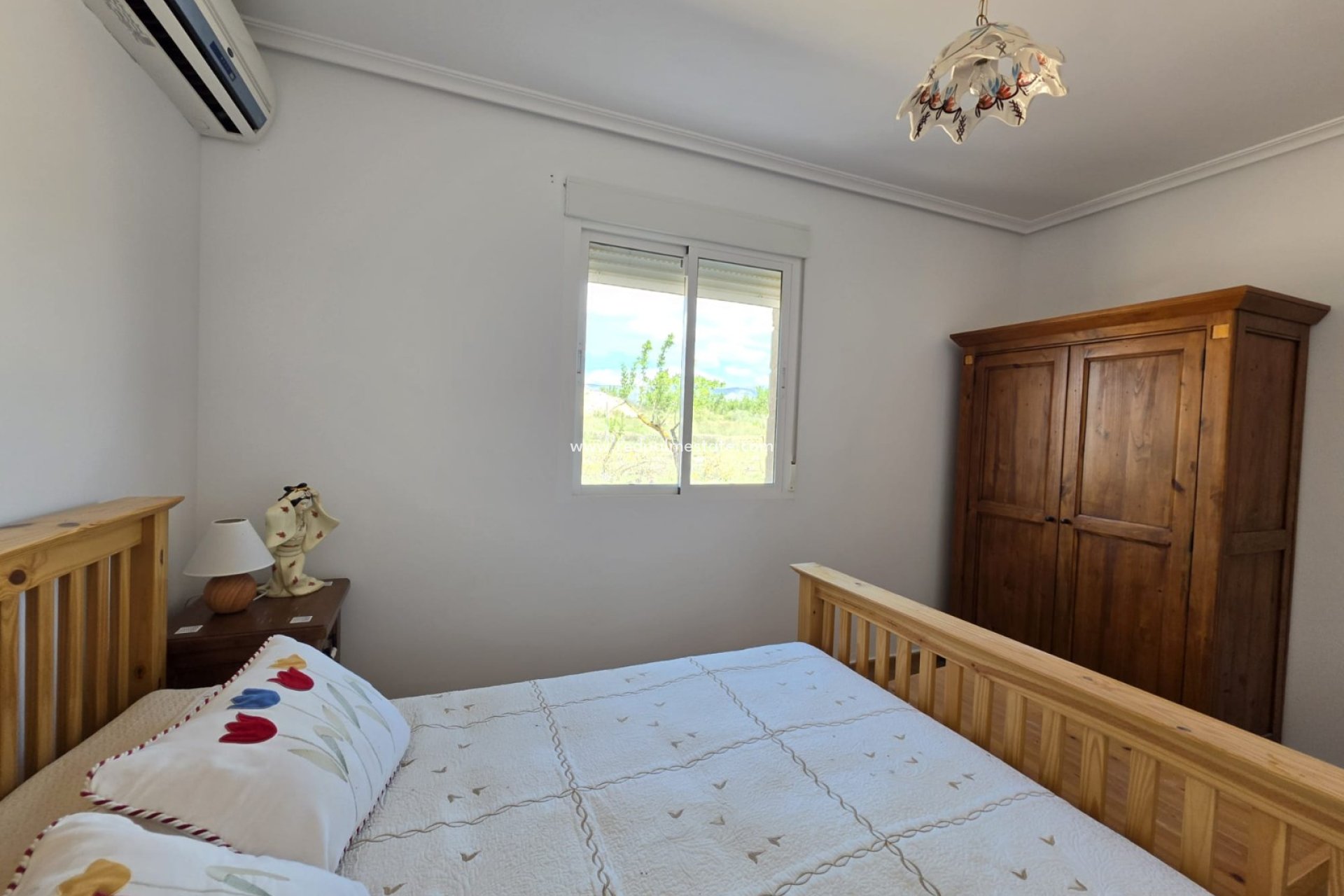 Resale - Villa -
Monóvar/Monóver - Inland