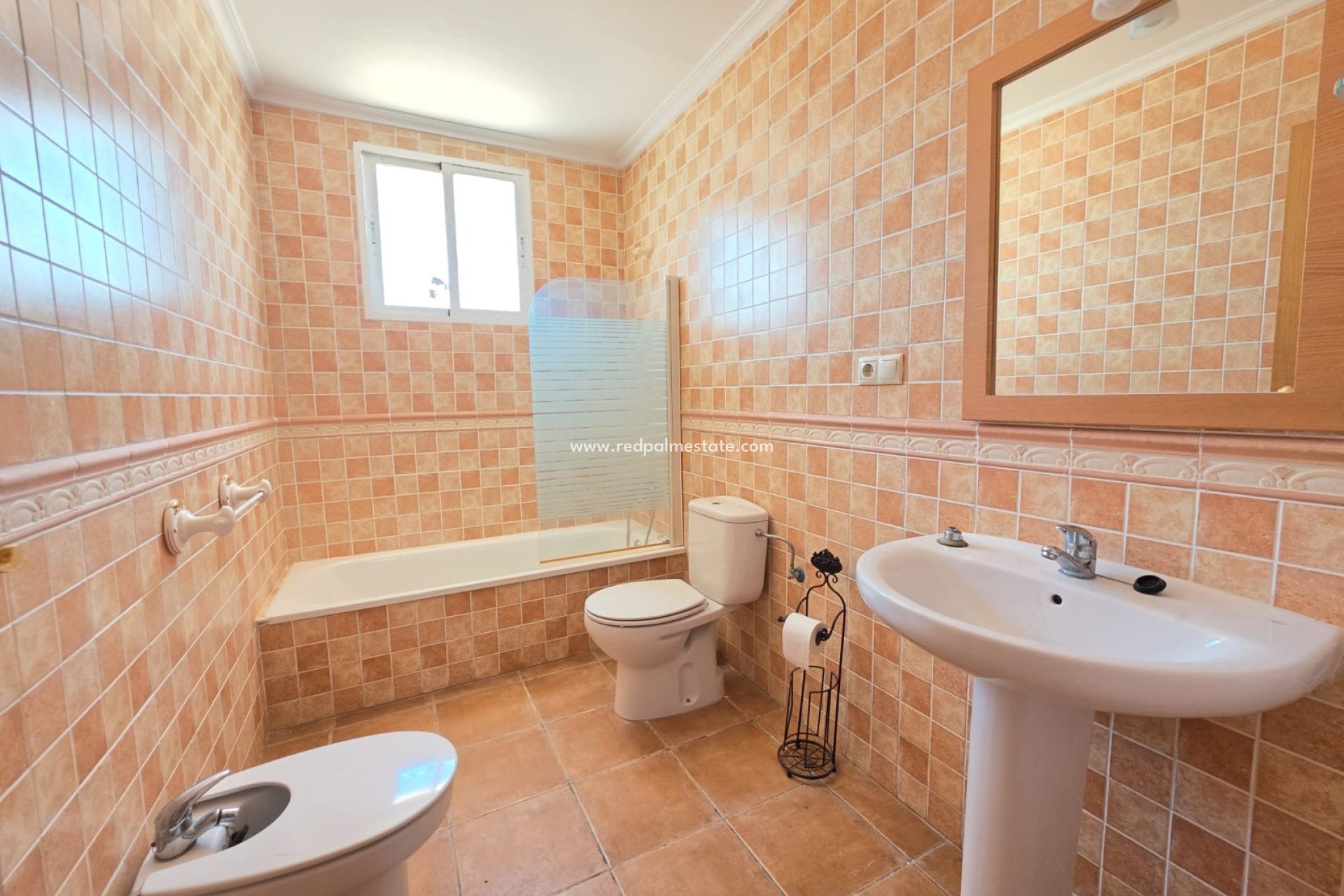 Resale - Villa -
Monóvar/Monóver - Inland