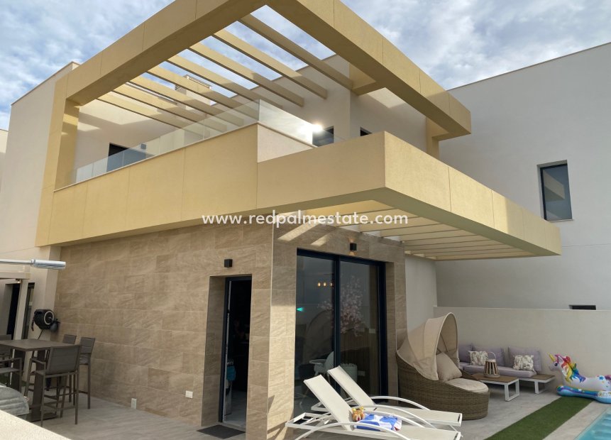 Resale - Villa -
Montesinos - Costa Blanca