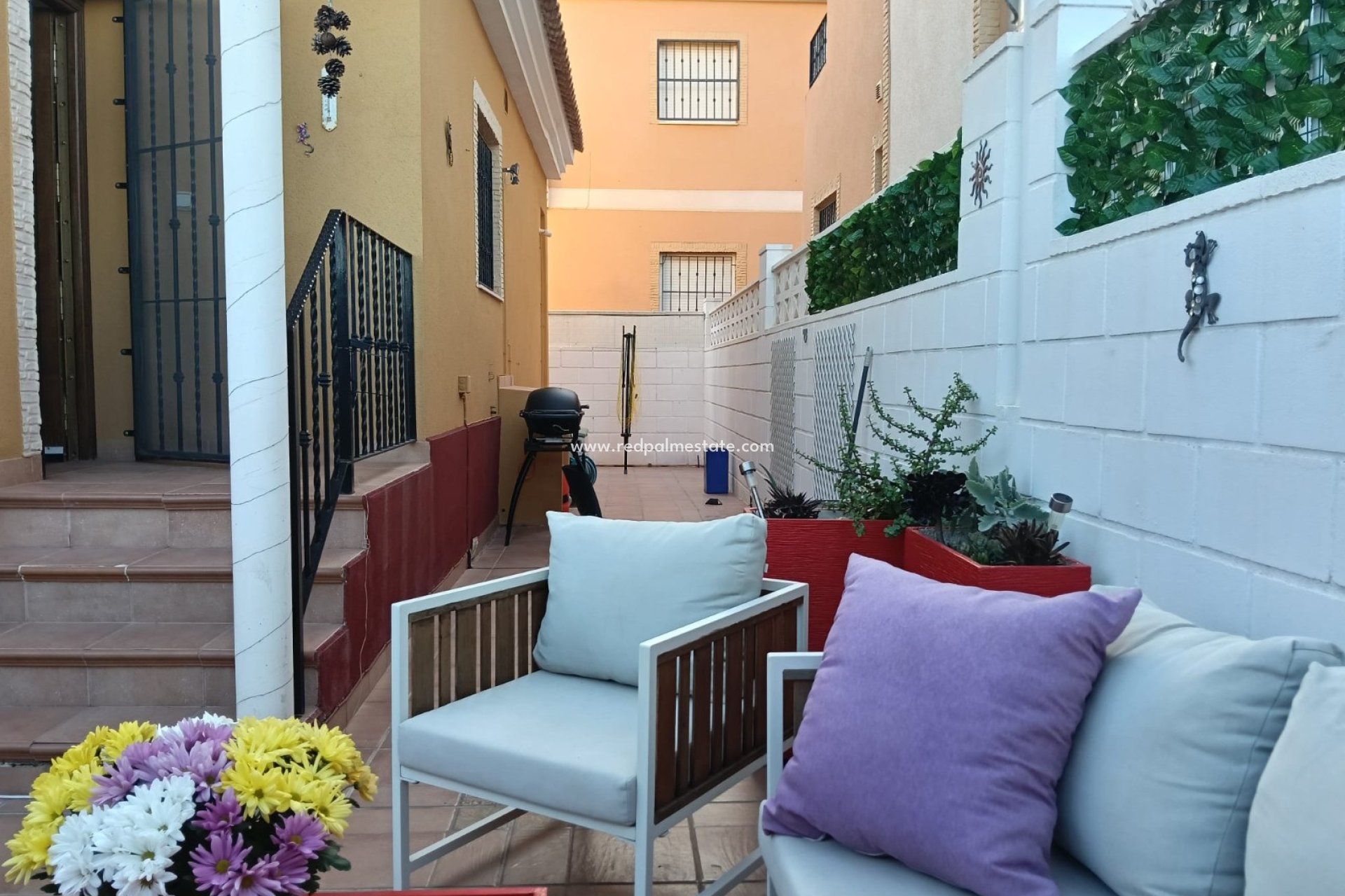 Resale - Villa -
Montesinos - Costa Blanca