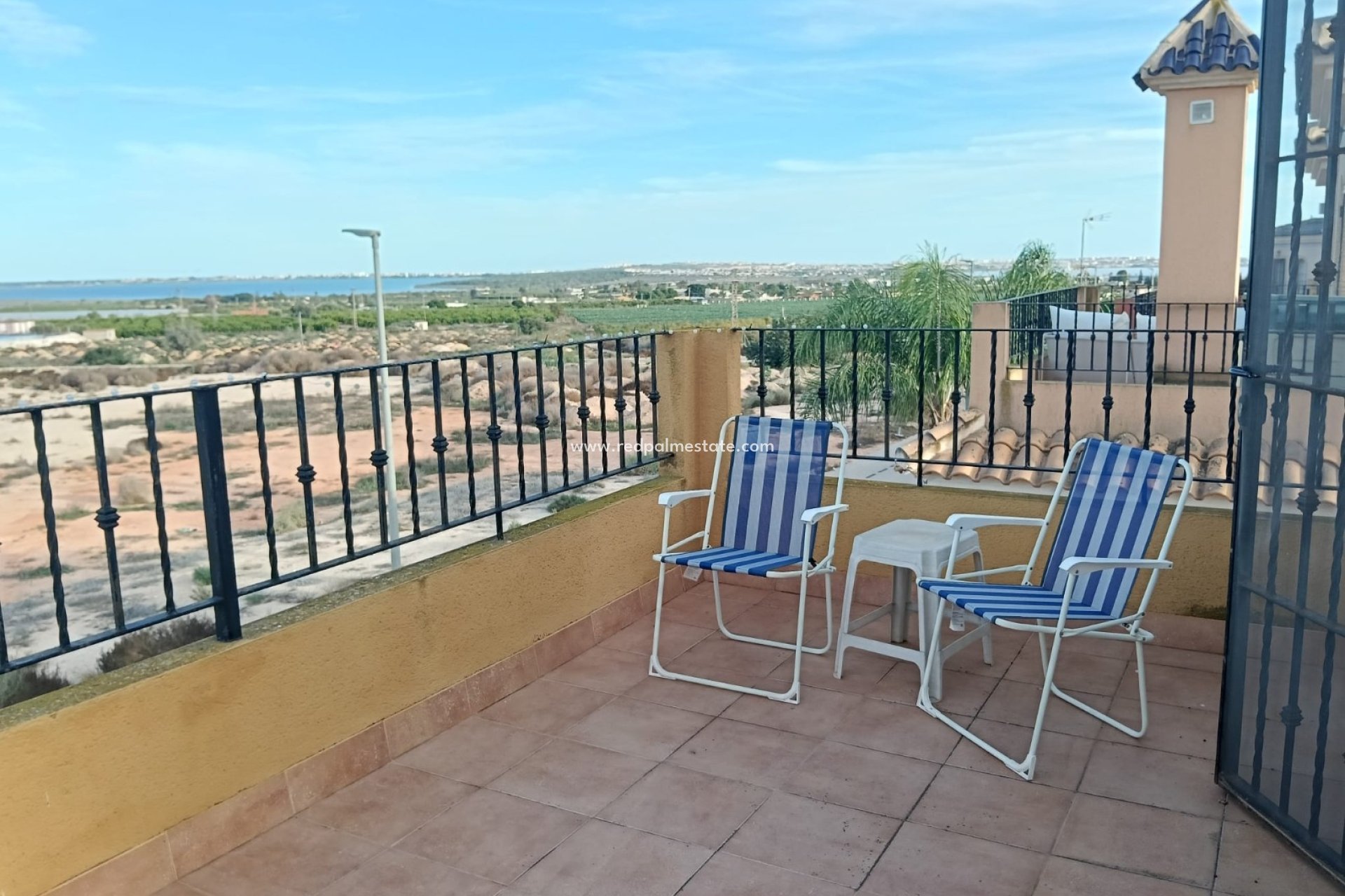 Resale - Villa -
Montesinos - La Herada