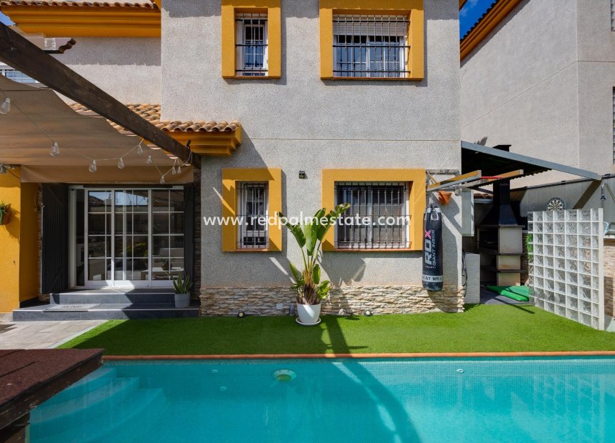 Resale - Villa -
Montesinos - La Herada