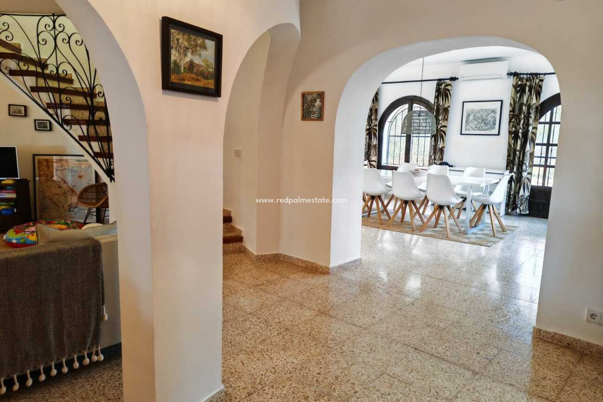 Resale - Villa -
Moraira