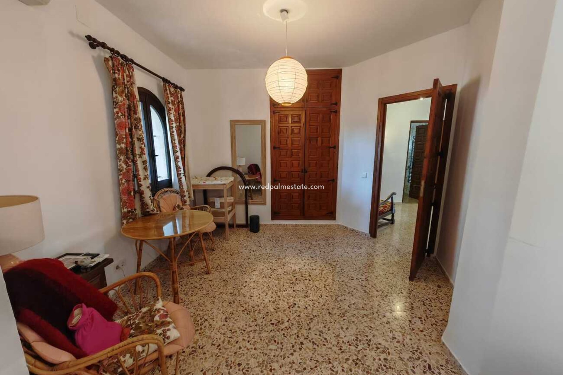 Resale - Villa -
Moraira