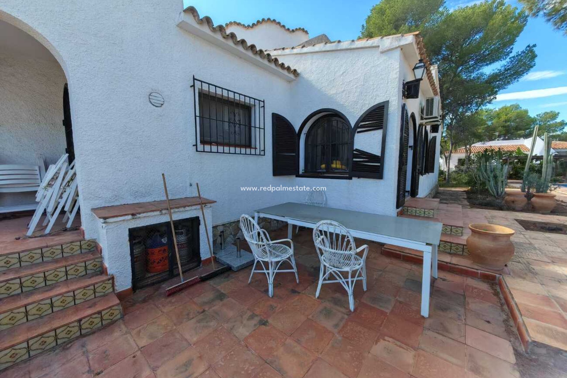 Resale - Villa -
Moraira