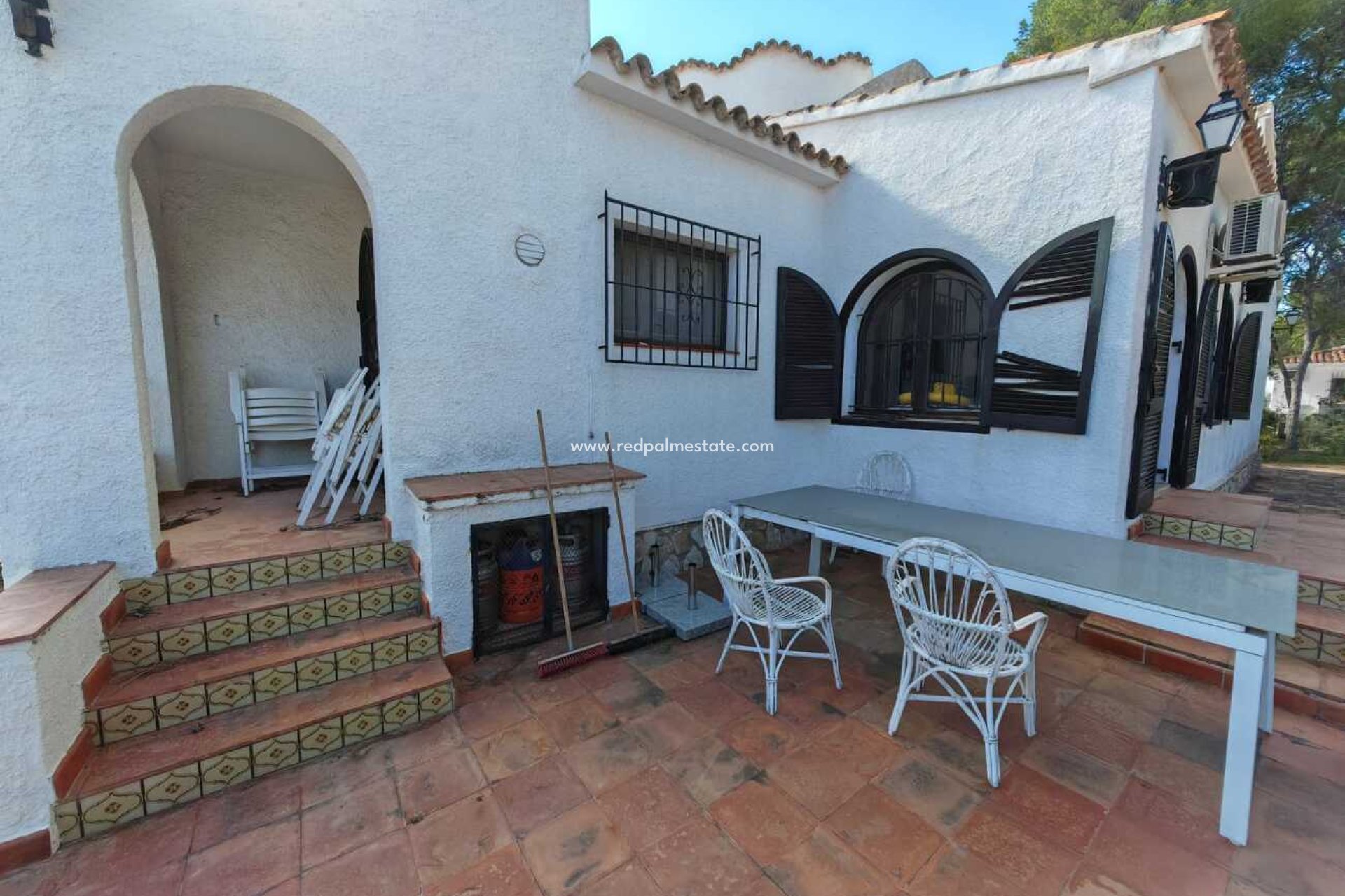 Resale - Villa -
Moraira