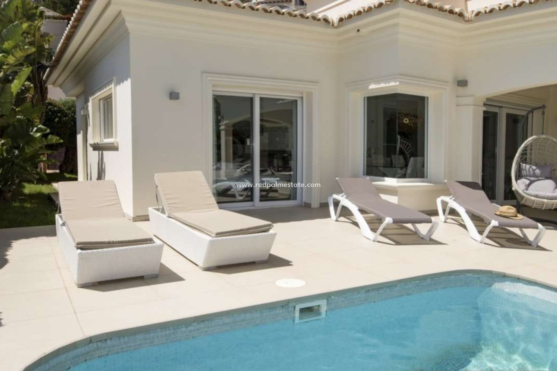 Resale - Villa -
Moraira