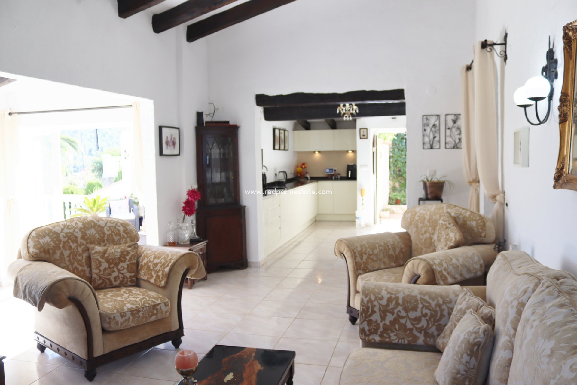 Resale - Villa -
Orba - Inland
