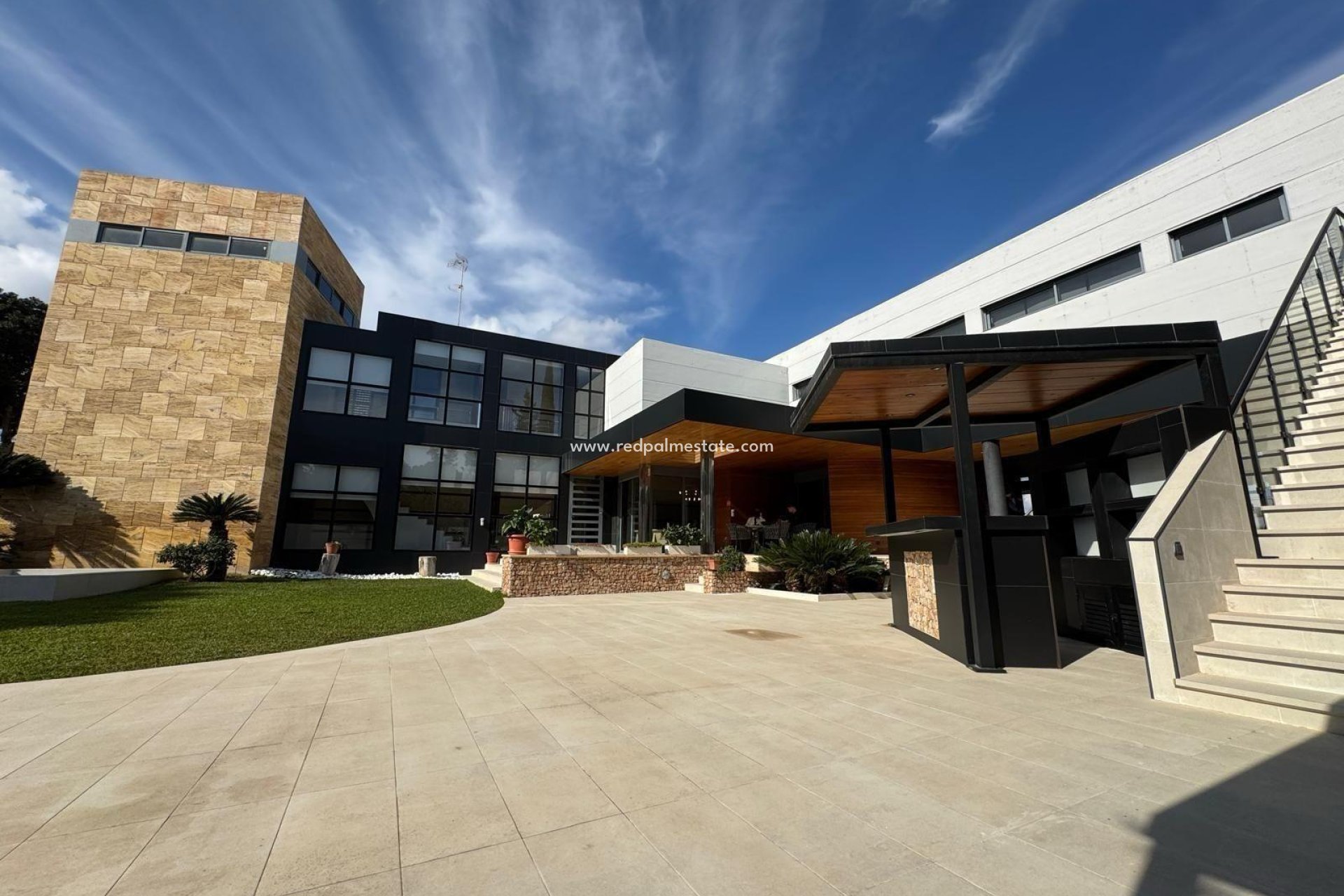 Resale - Villa -
Orihuela Costa - Altos de Campoamor