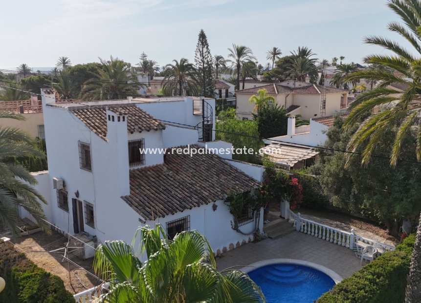 Resale - Villa -
Orihuela Costa - Cabo Roig