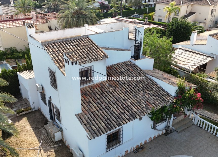 Resale - Villa -
Orihuela Costa - Cabo Roig