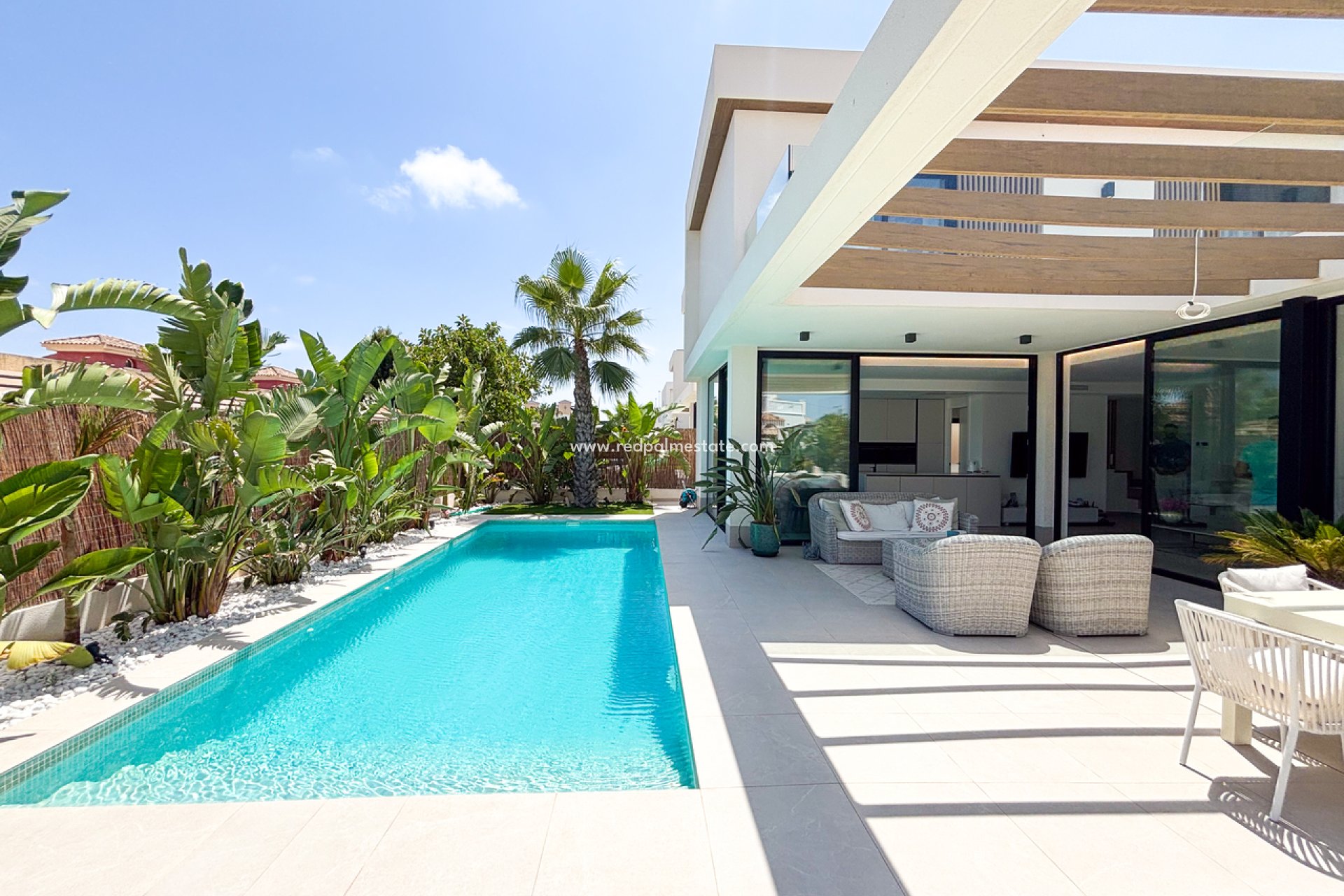 Resale - Villa -
Orihuela Costa - Cabo Roig