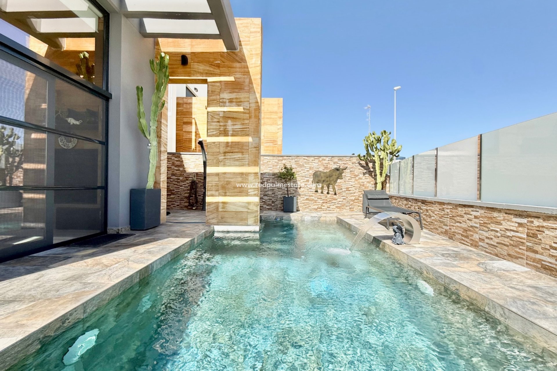 Resale - Villa -
Orihuela Costa - Cabo Roig