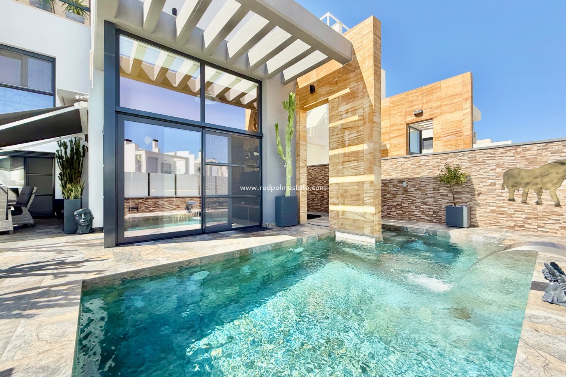 Resale - Villa -
Orihuela Costa - Cabo Roig