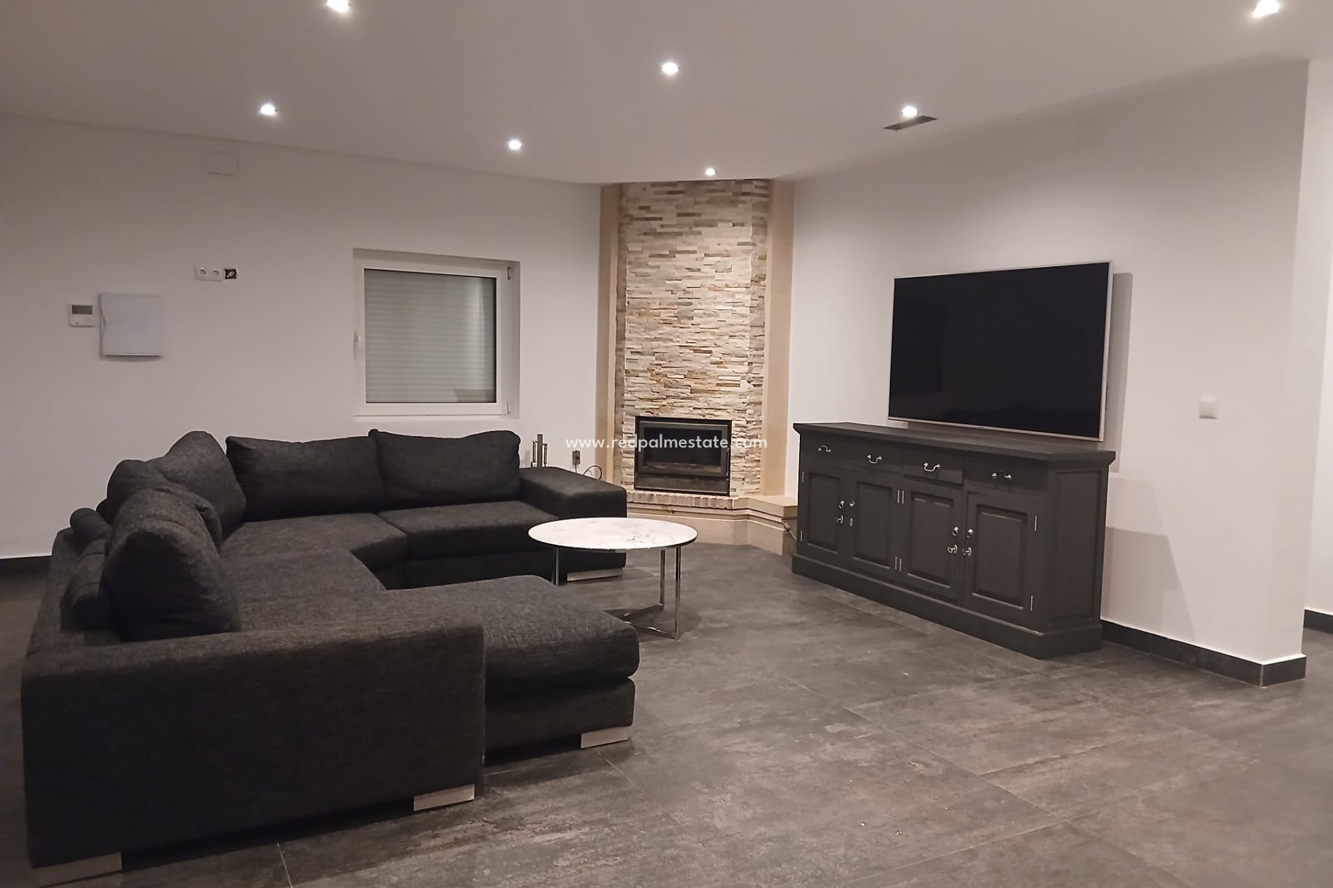 Resale - Villa -
Orihuela Costa - Cabo Roig