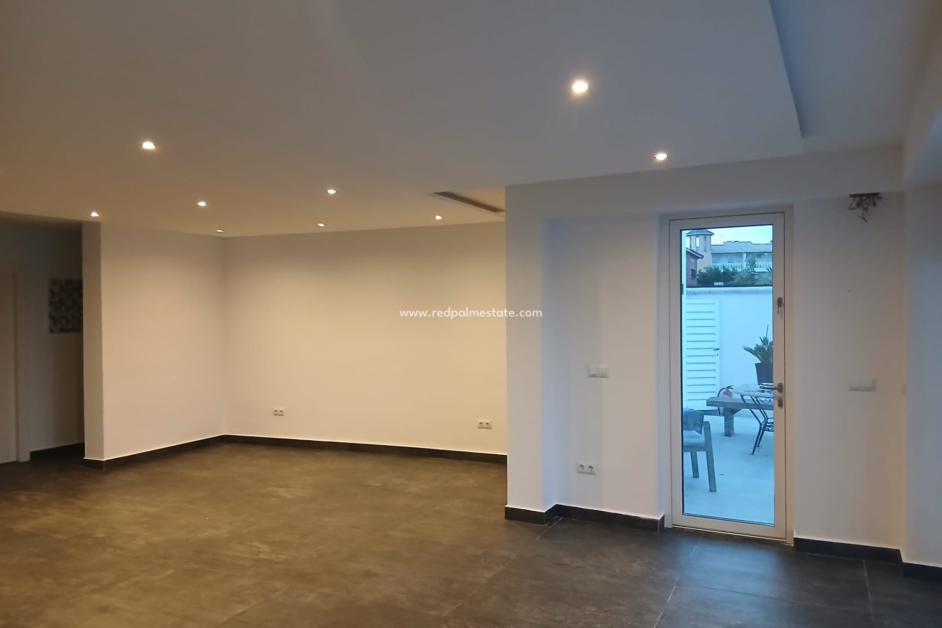 Resale - Villa -
Orihuela Costa - Cabo Roig