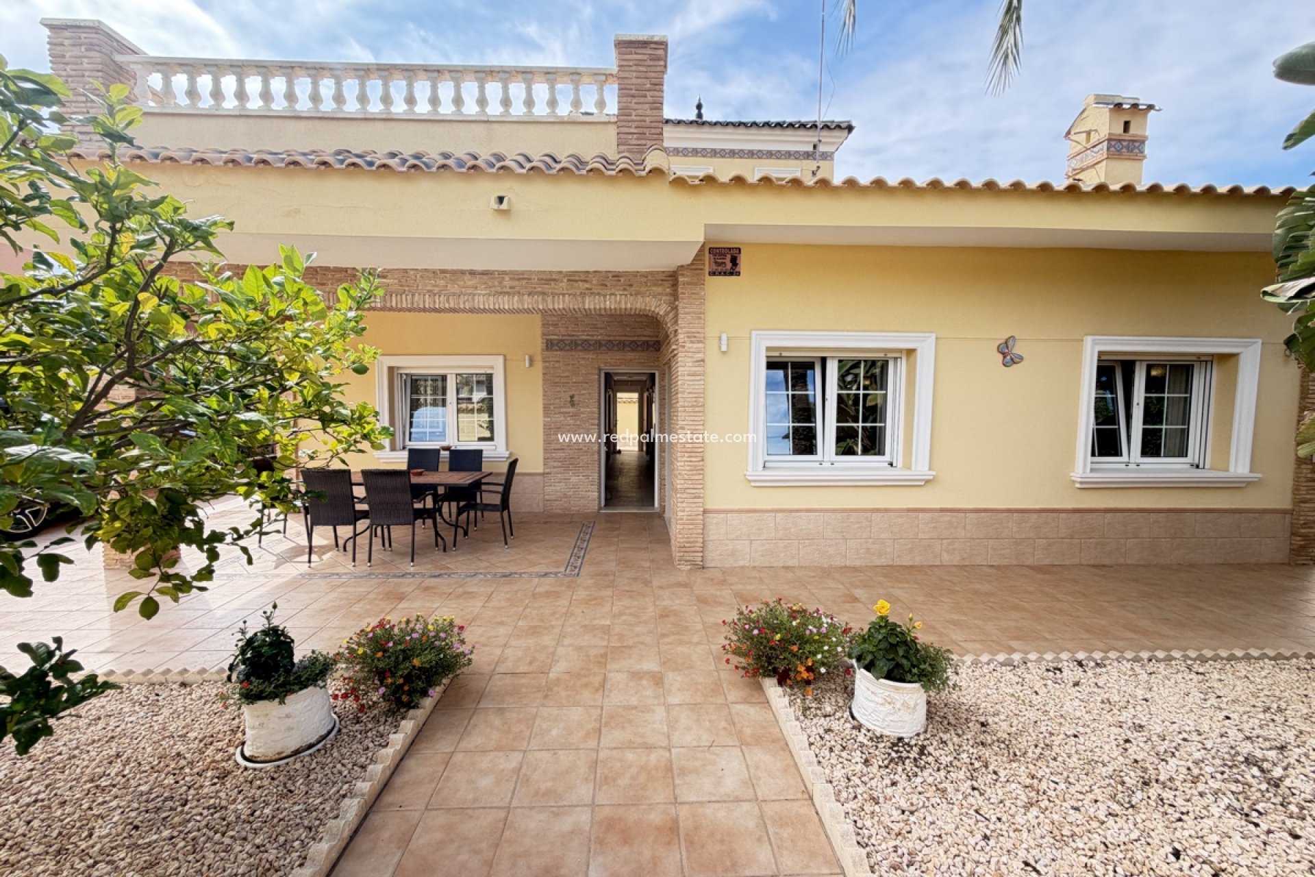 Resale - Villa -
Orihuela Costa - Cabo Roig